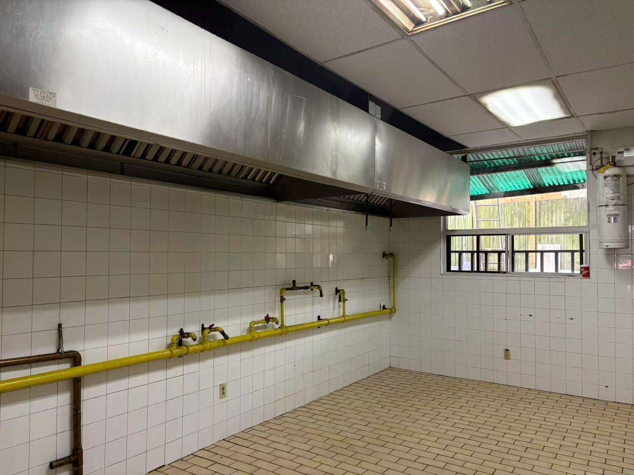 Toronto E01, ON M4M 1Y3,688 Gerrard ST