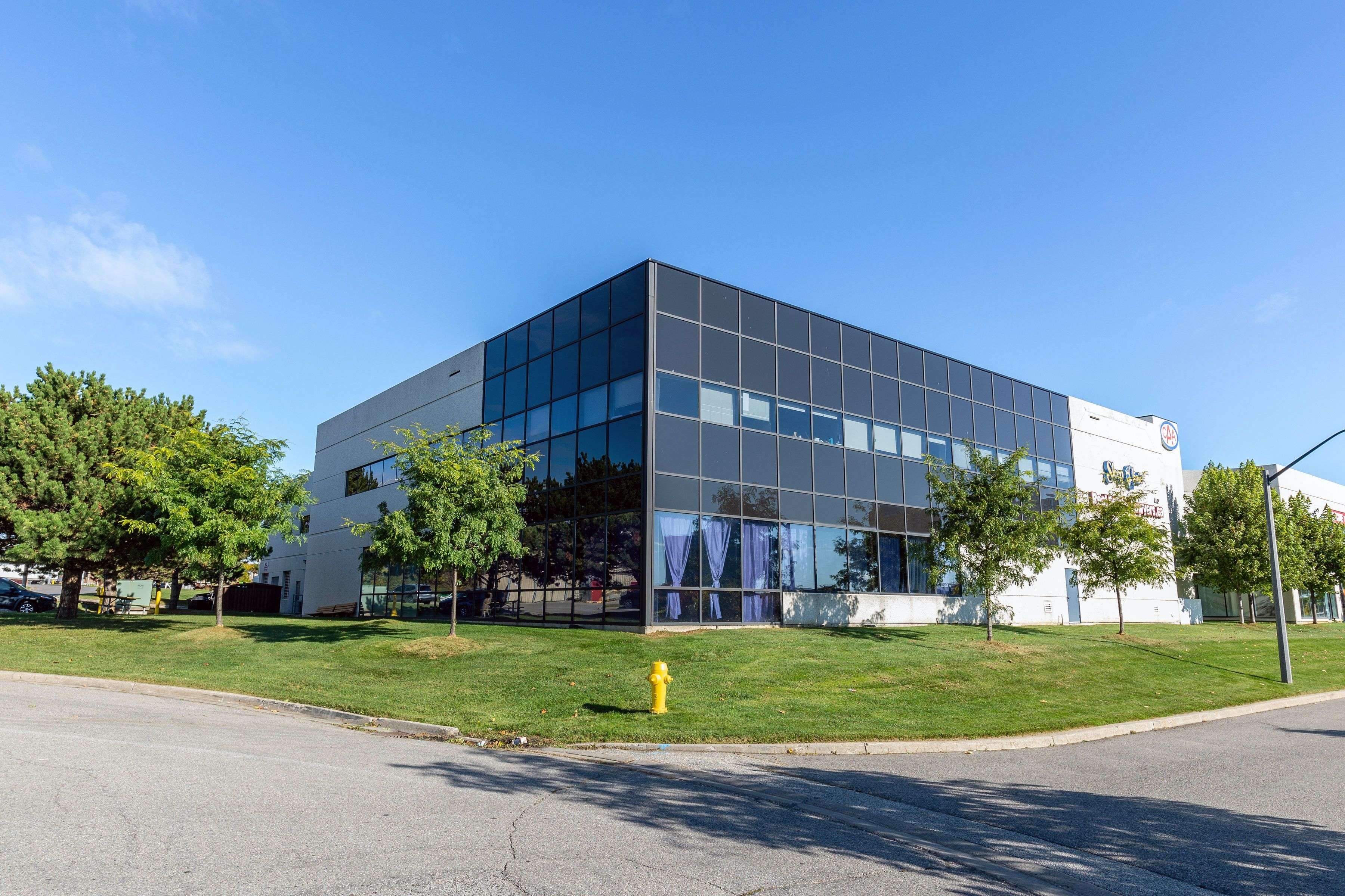 Pickering, ON L1V 1B5,1099 Kingston RD #231