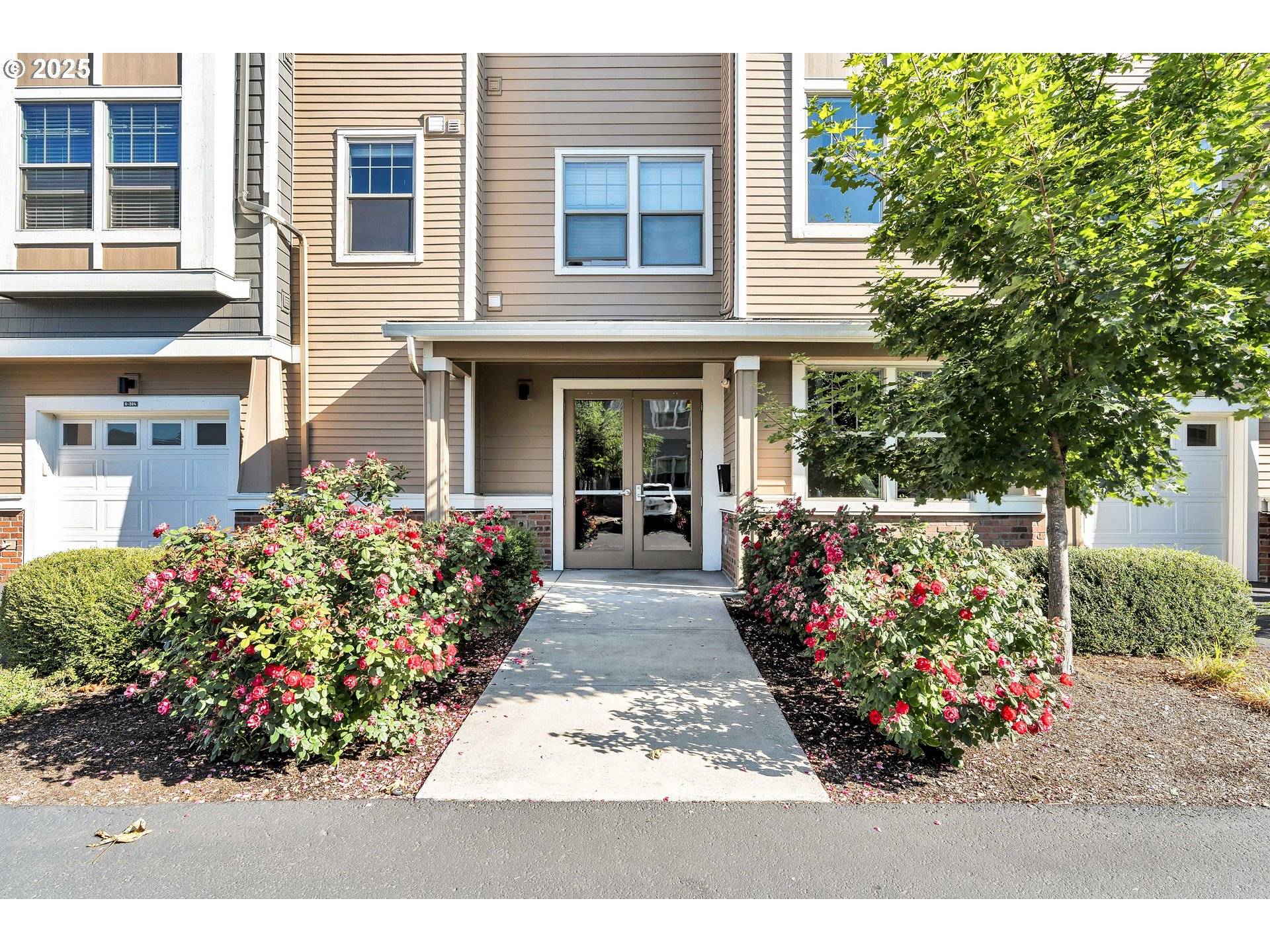 Beaverton, OR 97007,17181 SW SNOWDALE ST #302