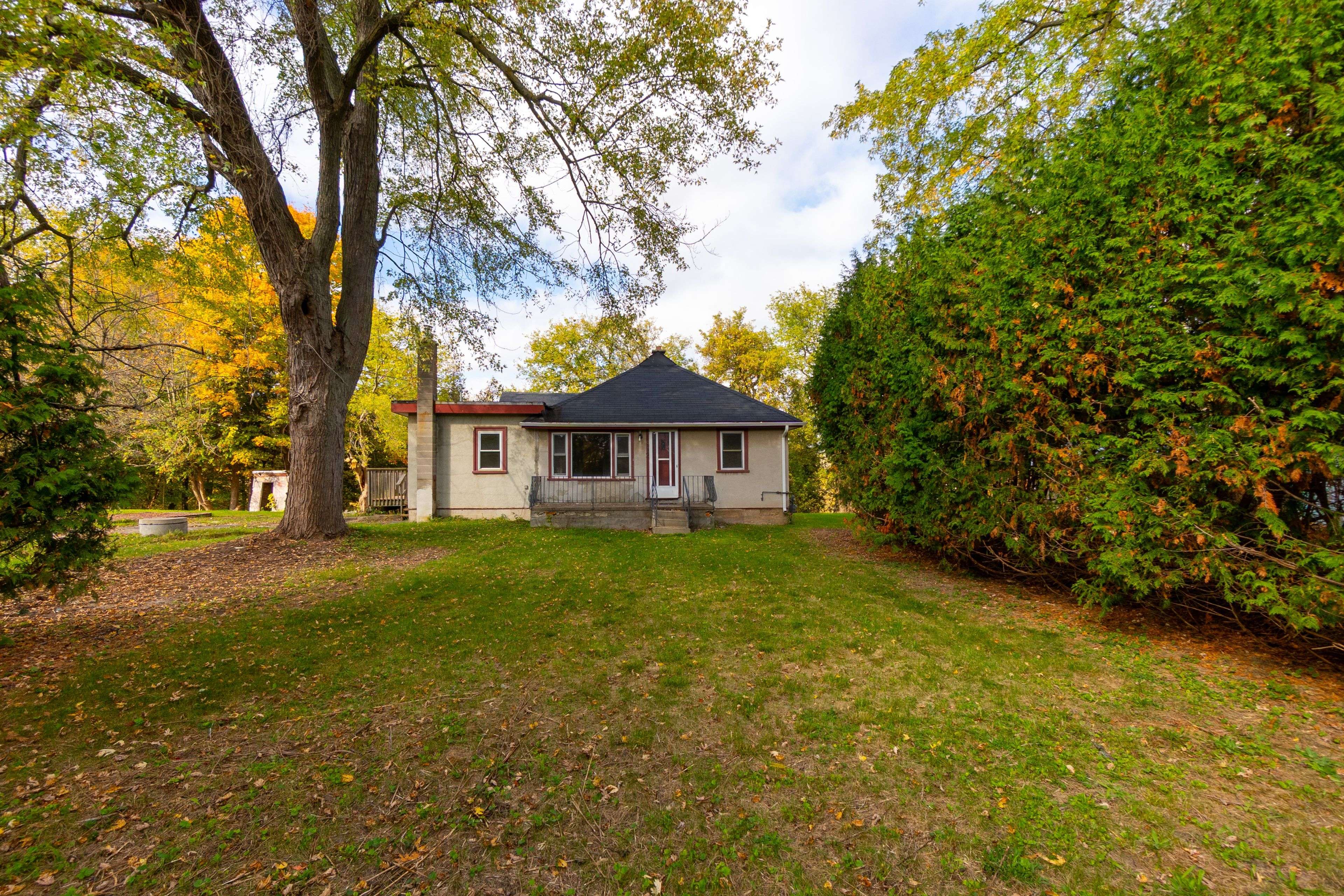 New Tecumseth, ON L9R 1K1,612 Victoria ST E