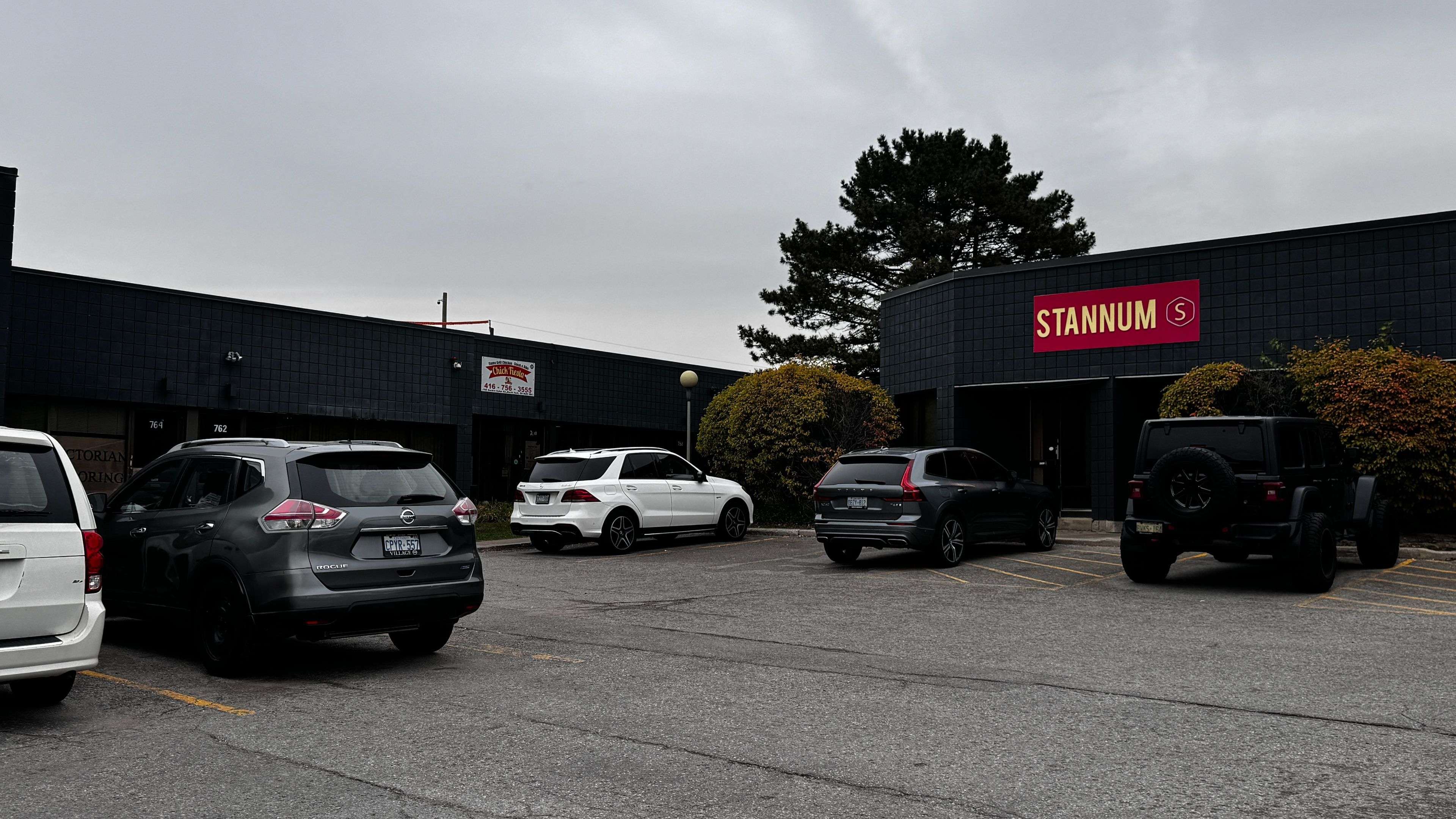 Toronto C15, ON M2H 3B4,748-750 Gordon Baker RD