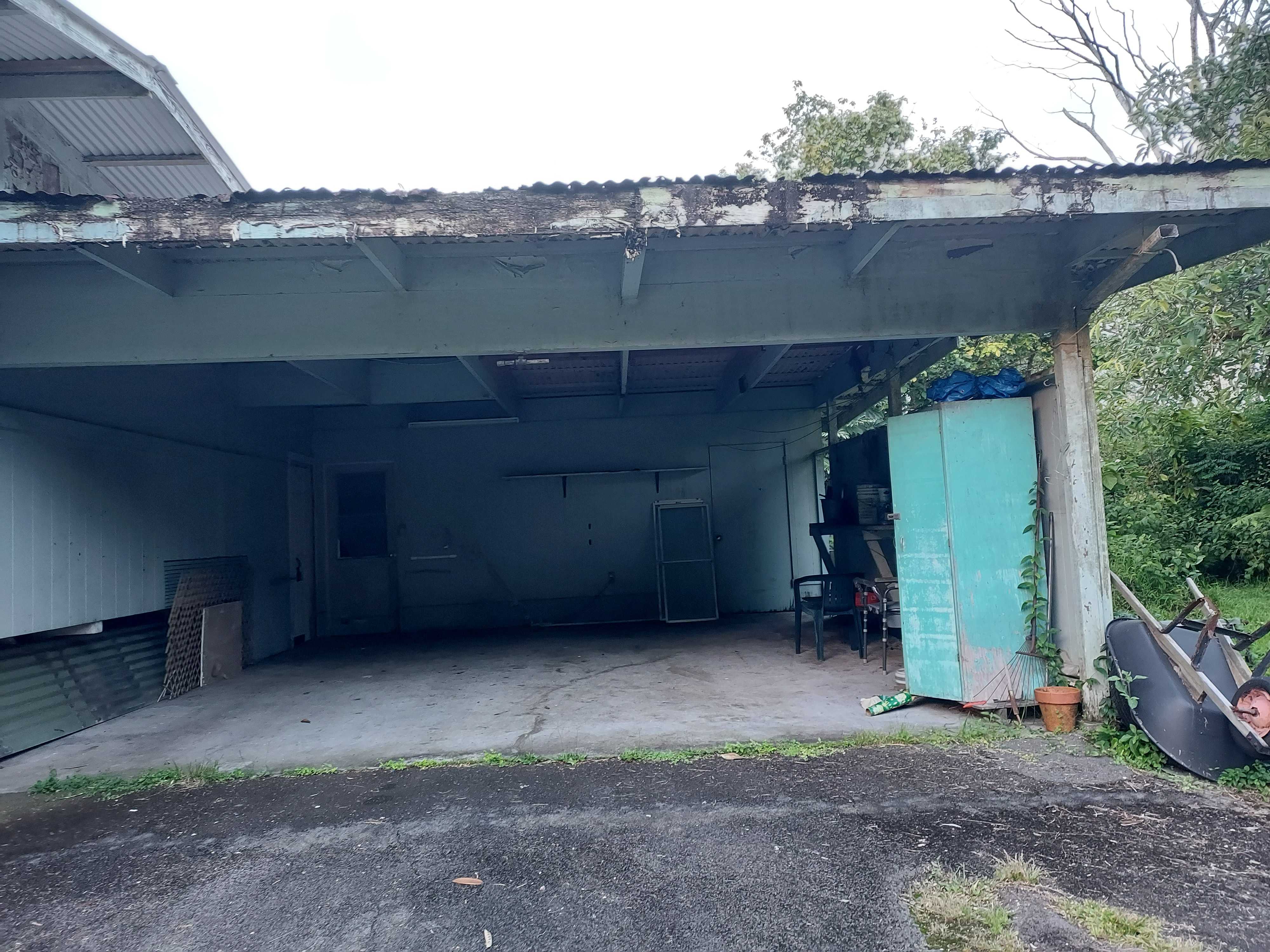 Mountain View, HI 96771,17-4136 KUKUI CAMP RD