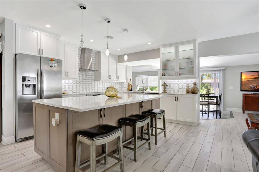 Pompano Beach, FL 33060,906 SE 10th St