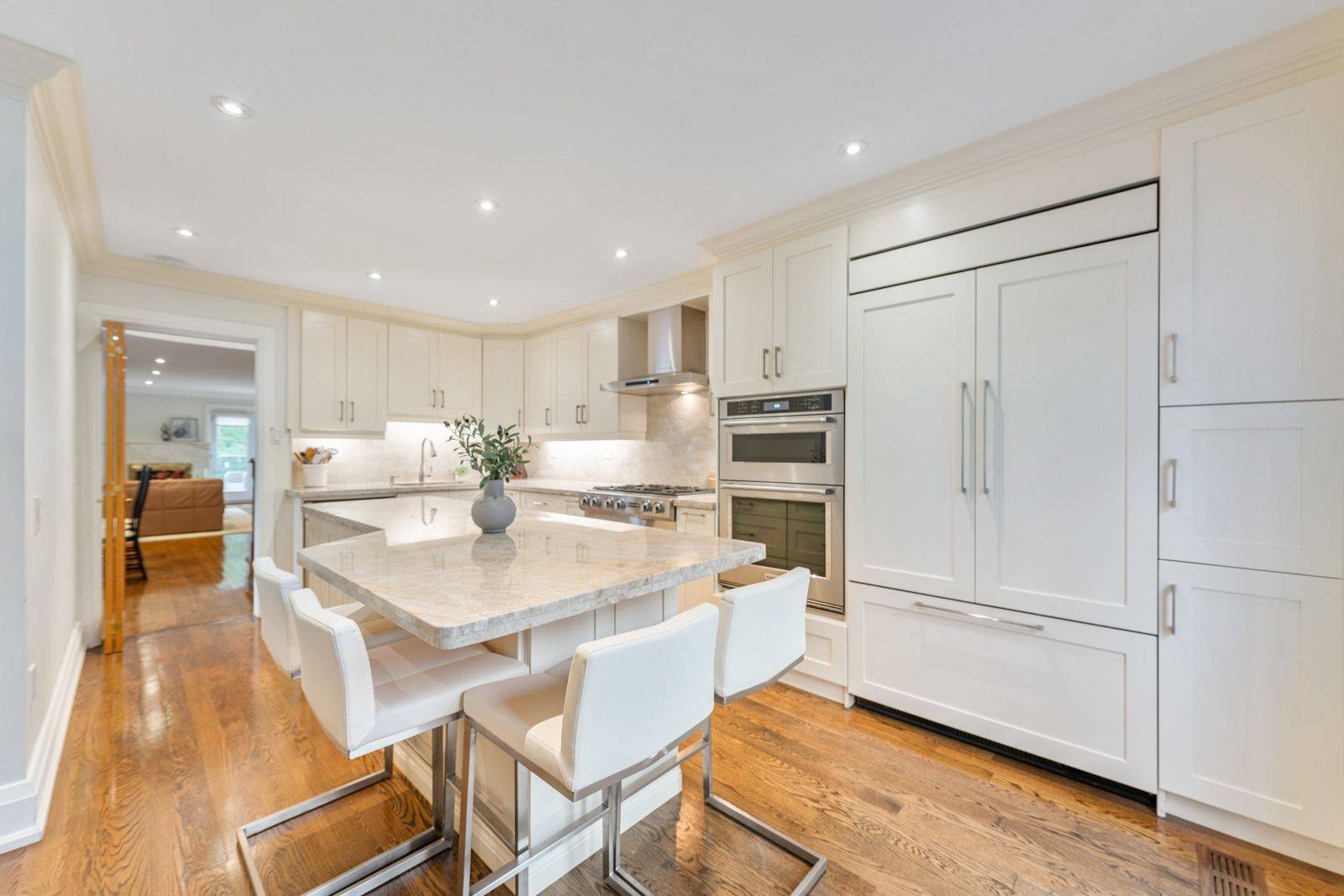 Toronto C03, ON M4R 1H2,128 St Clements AVE