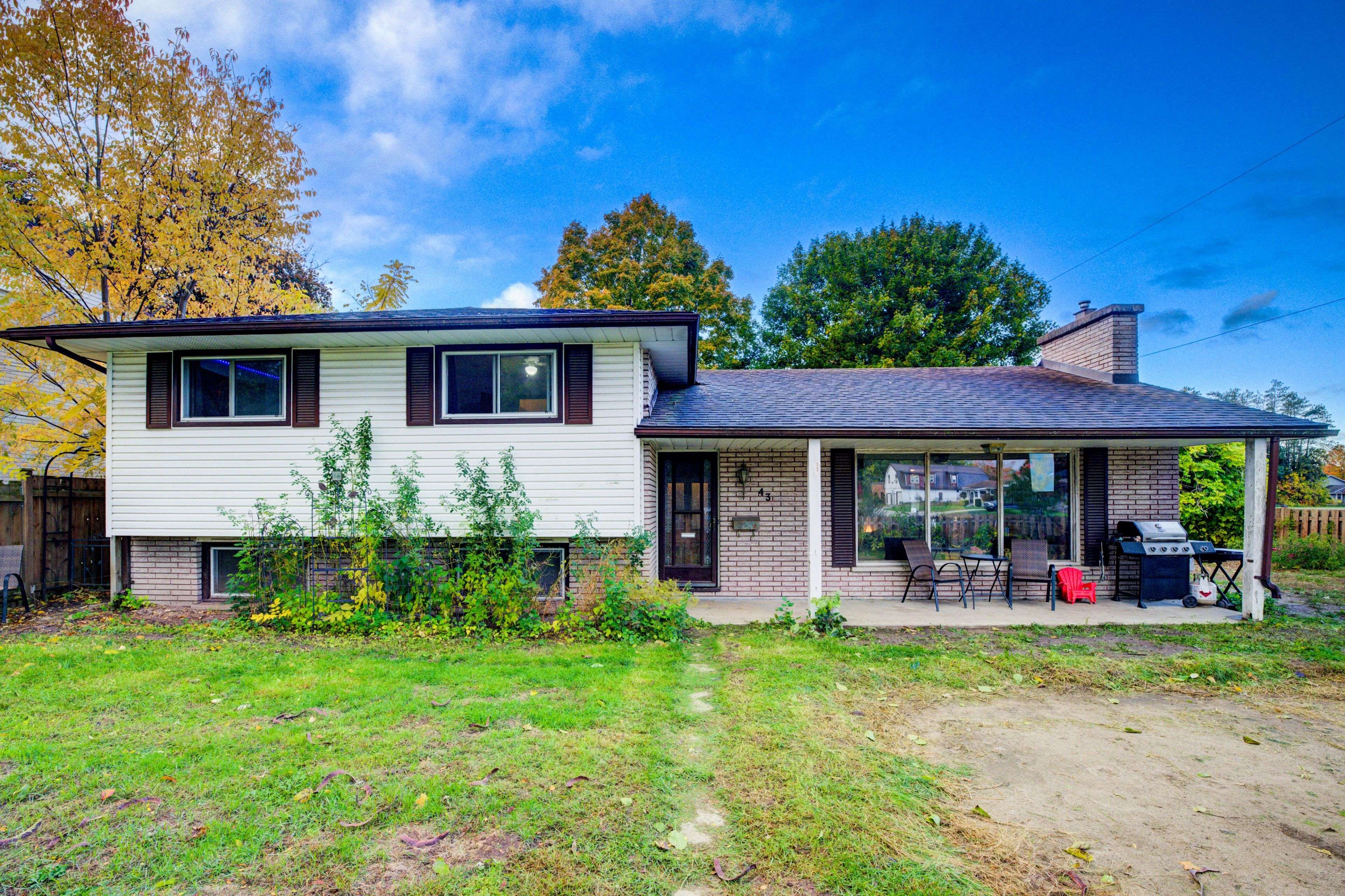 Tillsonburg, ON N4G 2M5,43 Earle ST