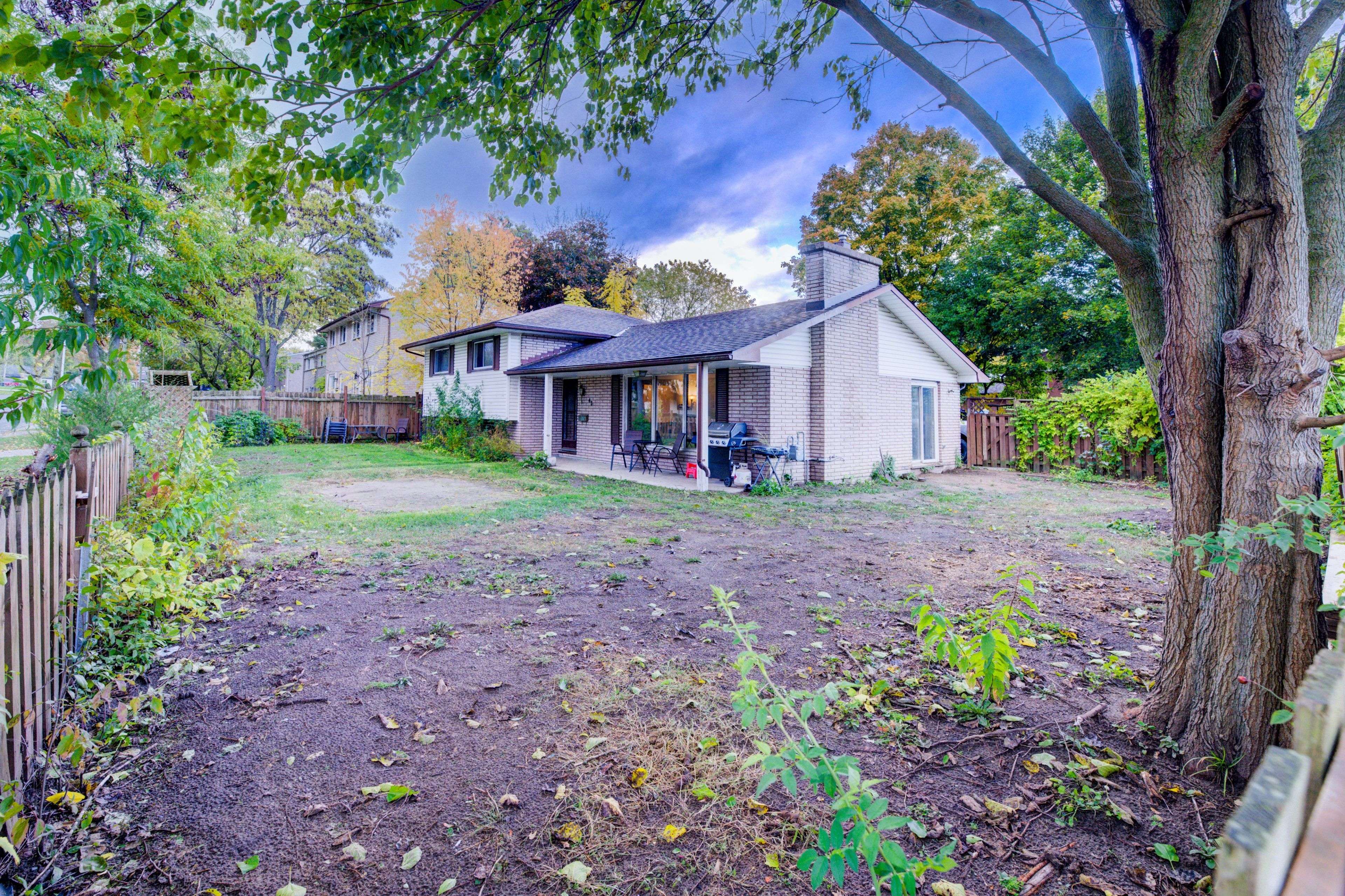 Tillsonburg, ON N4G 2M5,43 Earle ST