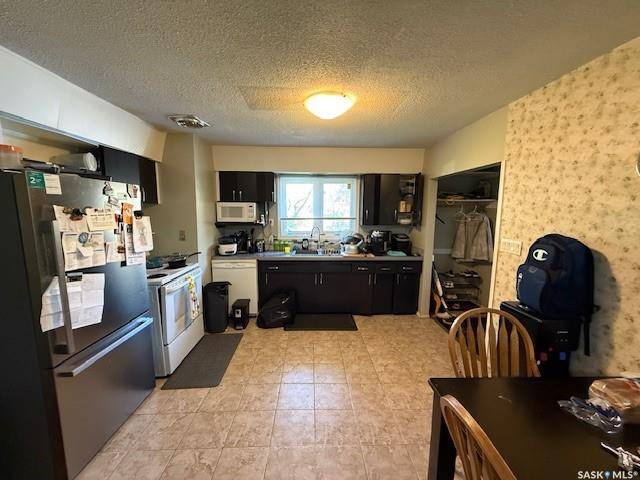 Kamsack, SK S0A 1S0,608 East AVENUE