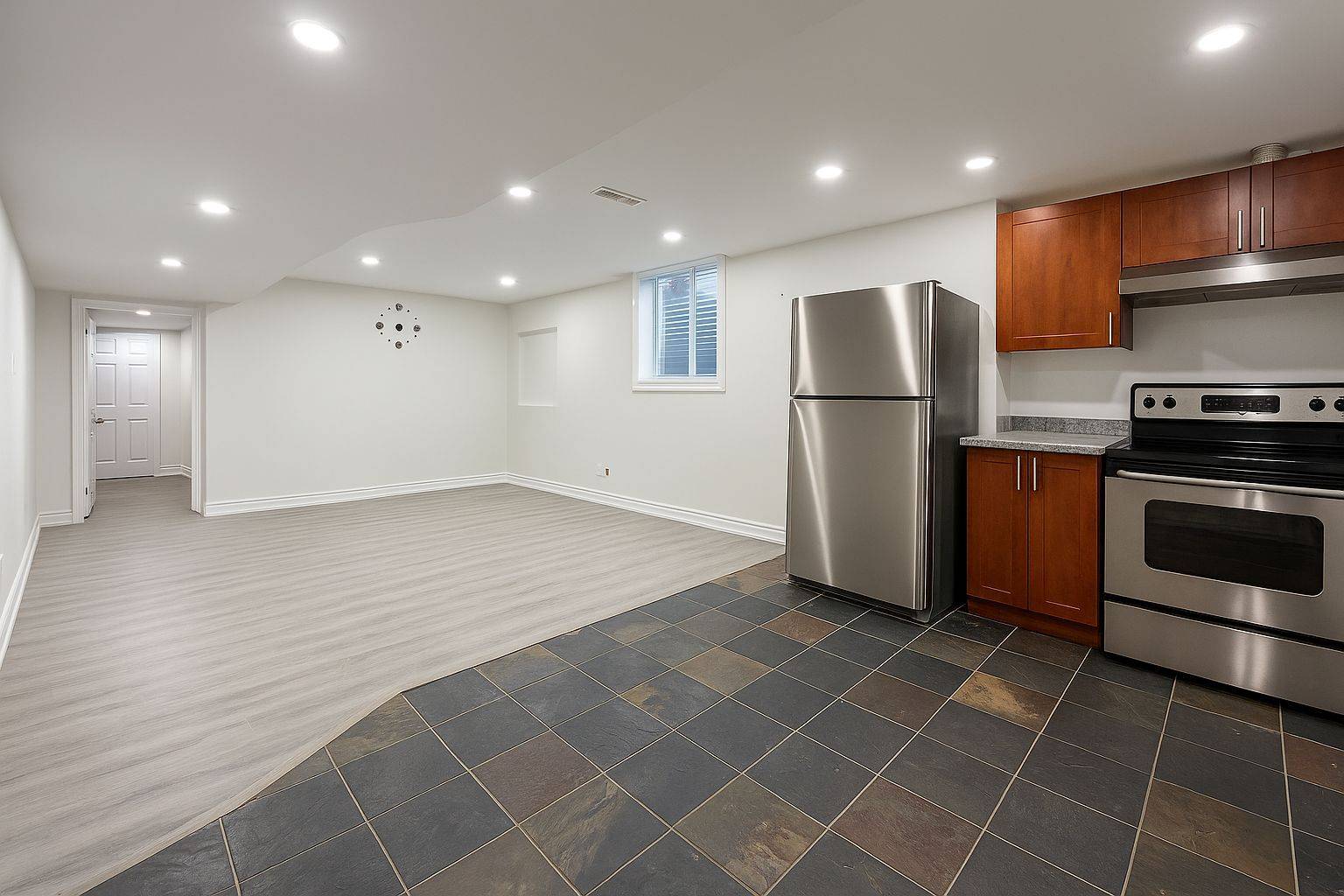 Milton, ON L9T 5Z4,1584 Stevenson ST