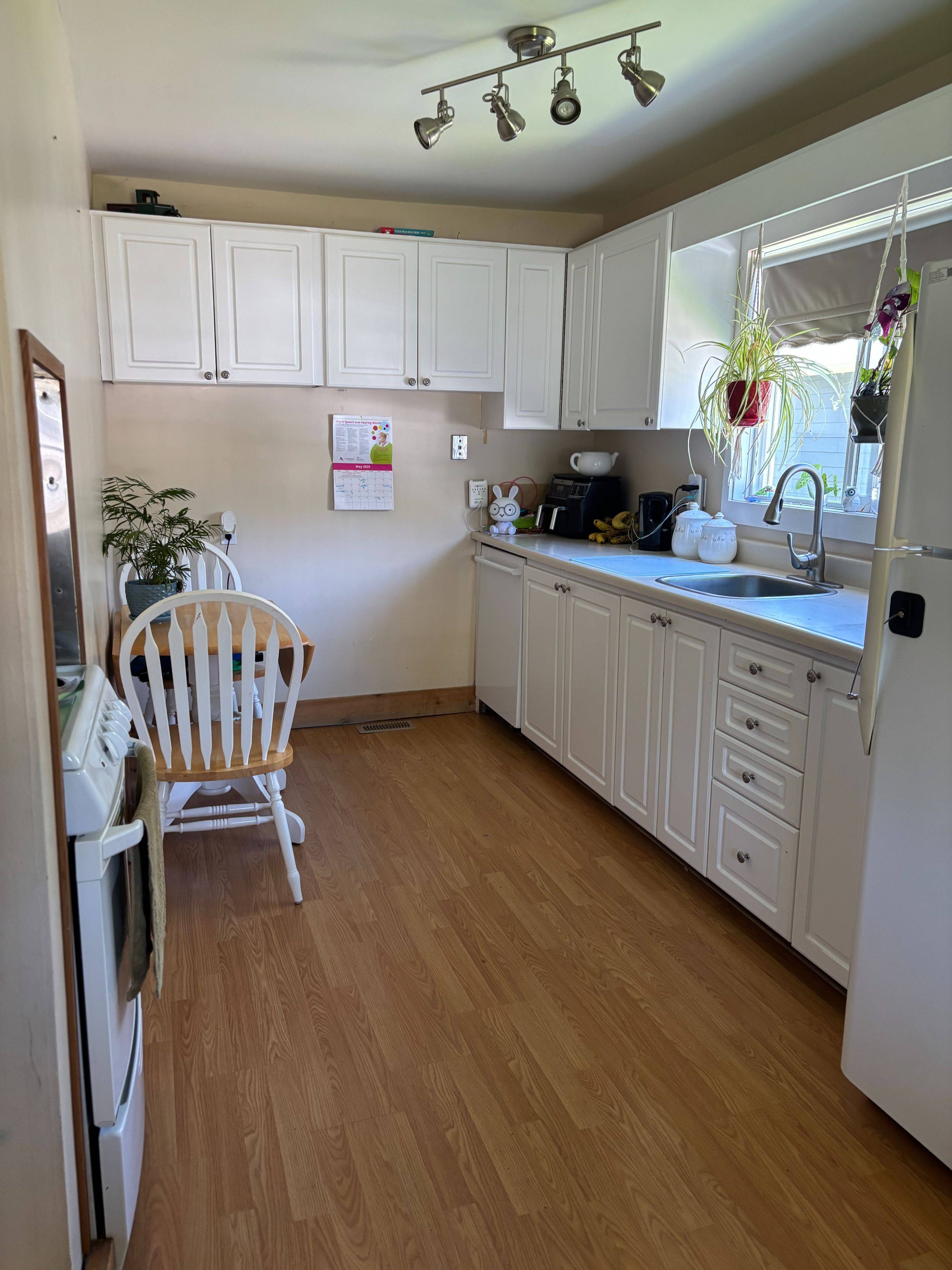 Gravenhurst, ON P1P 1L4,175 Crescent DR