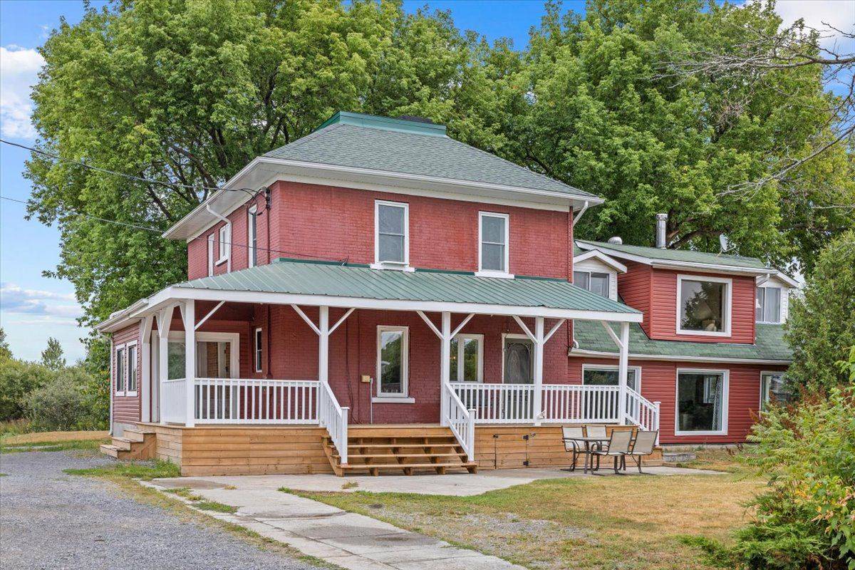 Carp - Huntley Ward, ON K0A 1L0,3904 March RD