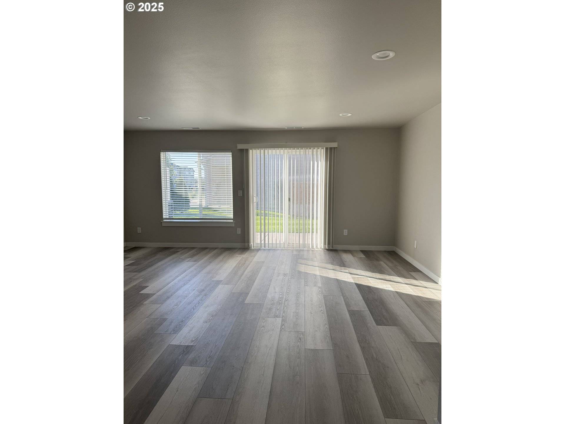 Hermiston, OR 97838,688 E OREGON AVE