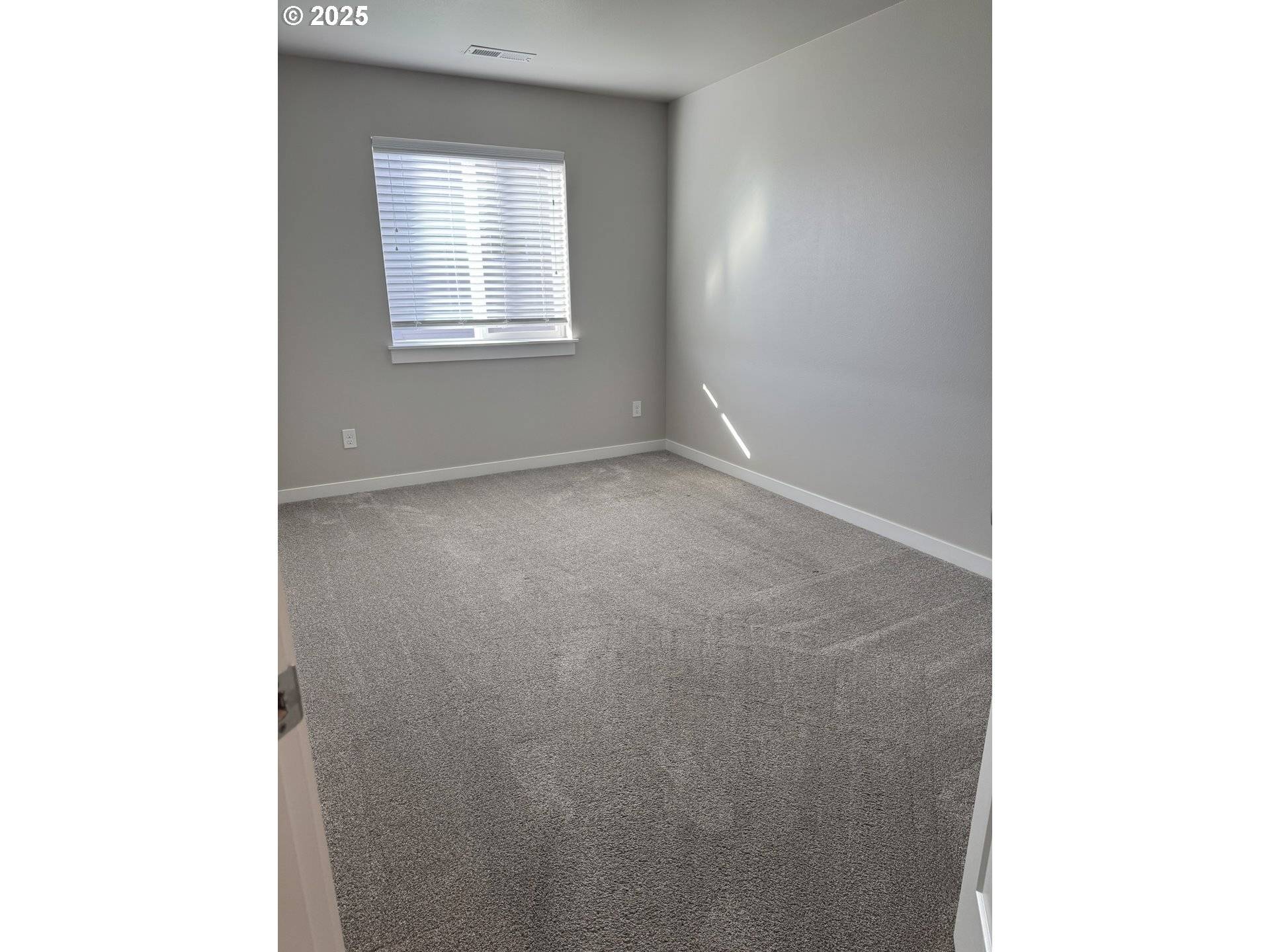 Hermiston, OR 97838,688 E OREGON AVE