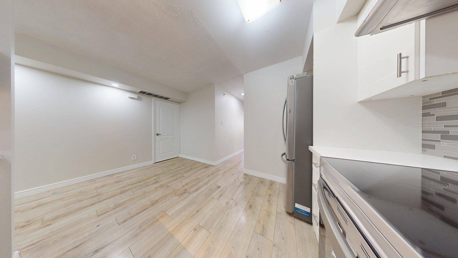 Toronto C01, ON M6K 3M4,12 Douro ST #418