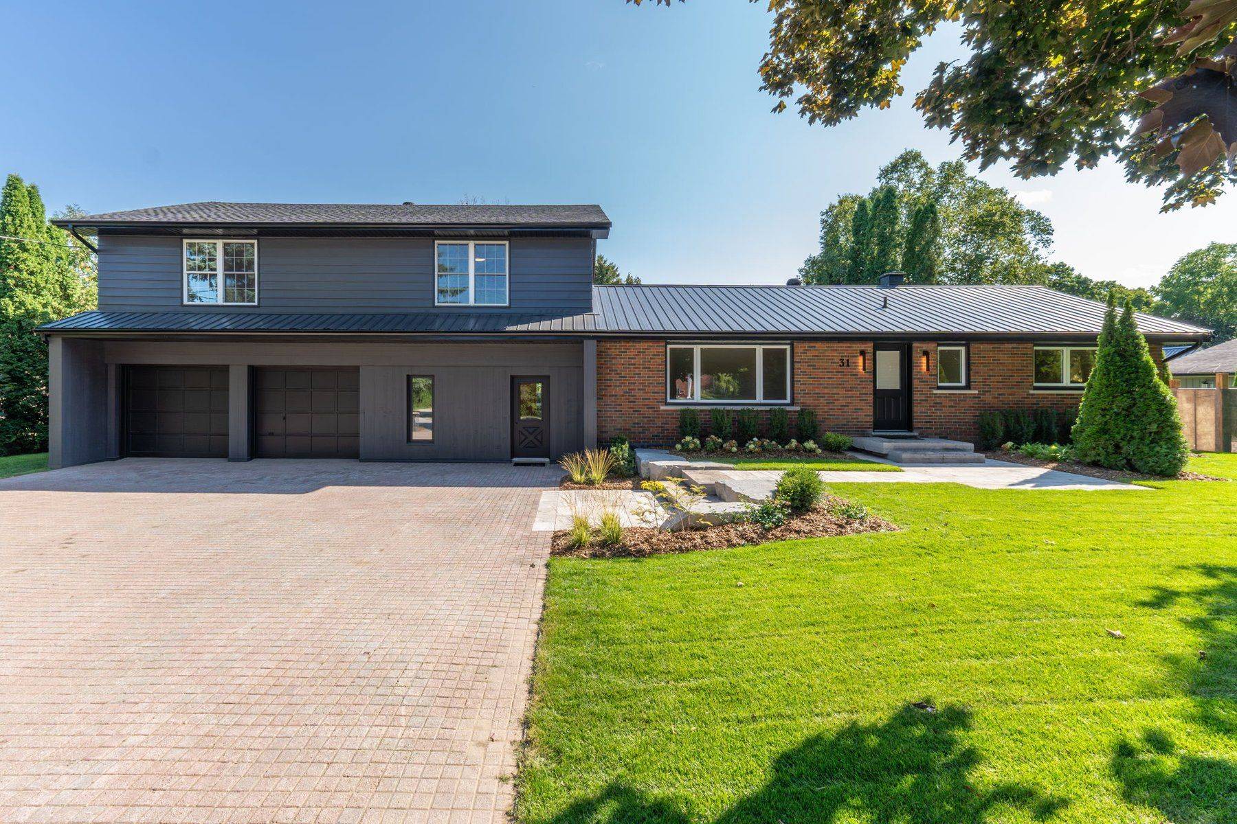 Clearview, ON L0M 1G0,31 Elizabeth ST E