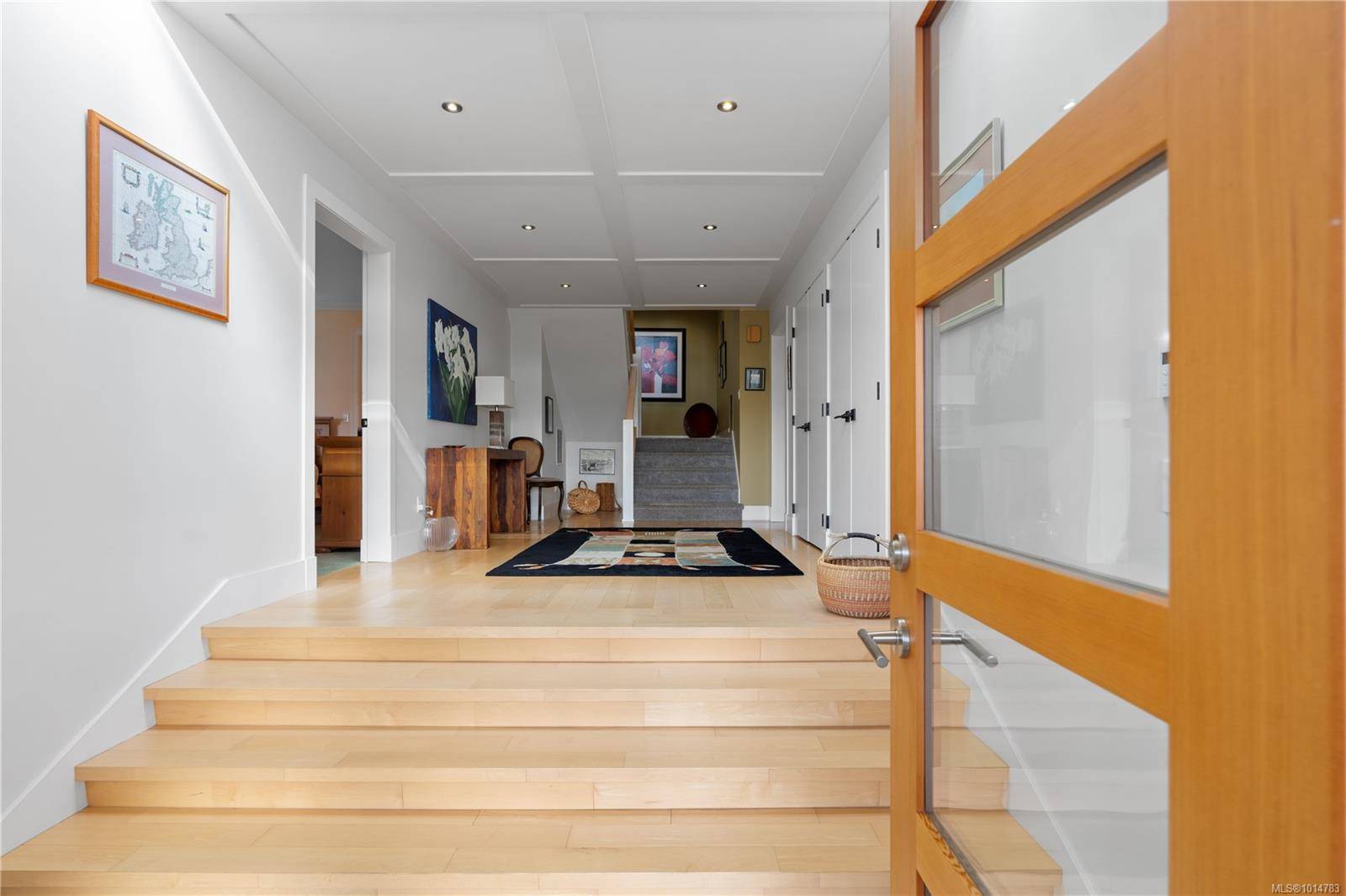 Central Saanich, BC V8M 1S1,8242 Thomson Pl