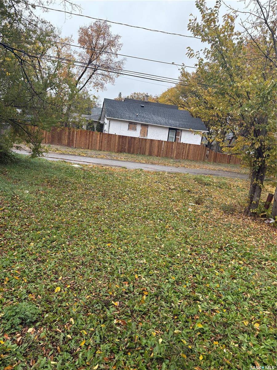 Regina, SK S4T 0Y7,3231 Dewdney AVENUE