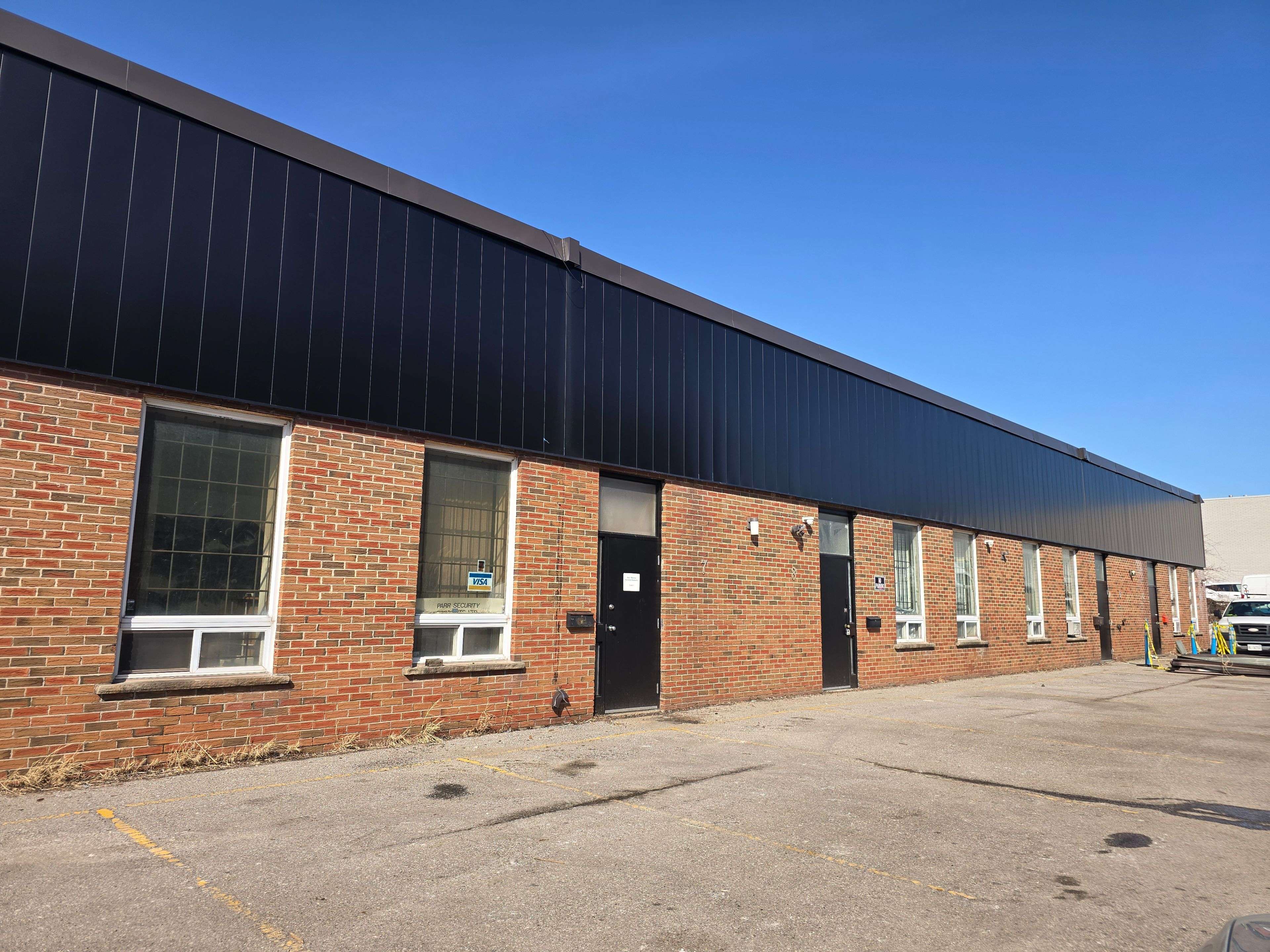 Pickering, ON L1W 2Y6,895 Dillingham RD ##7