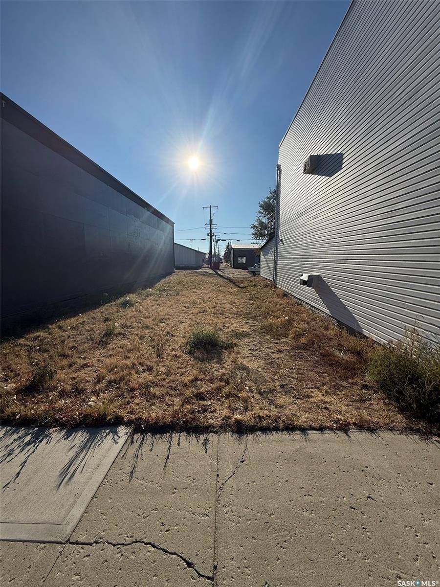 Kindersley, SK S0L 1S0,109 Main STREET