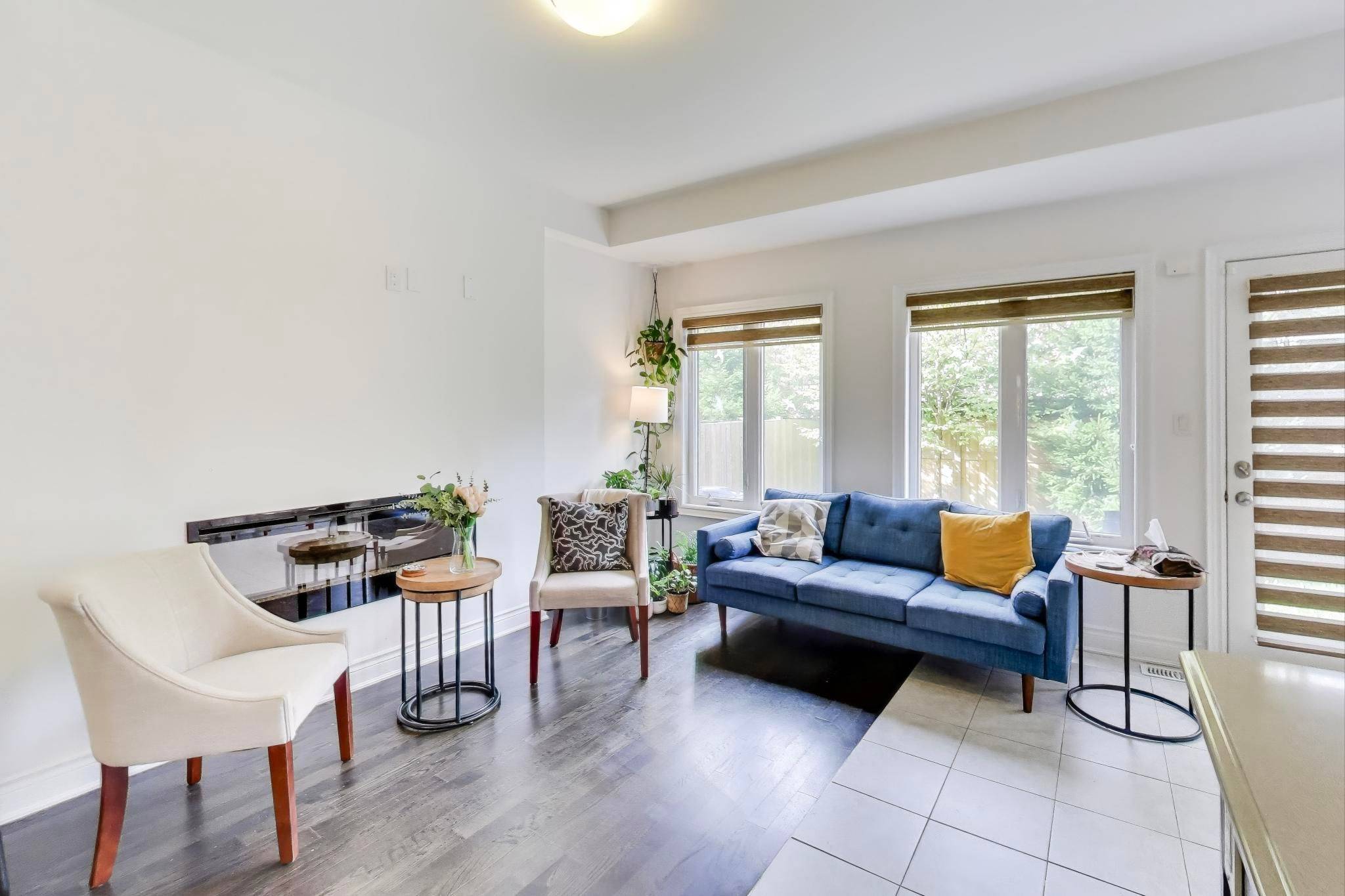 Mississauga, ON L5E 0A6,1161 Carnegie DR