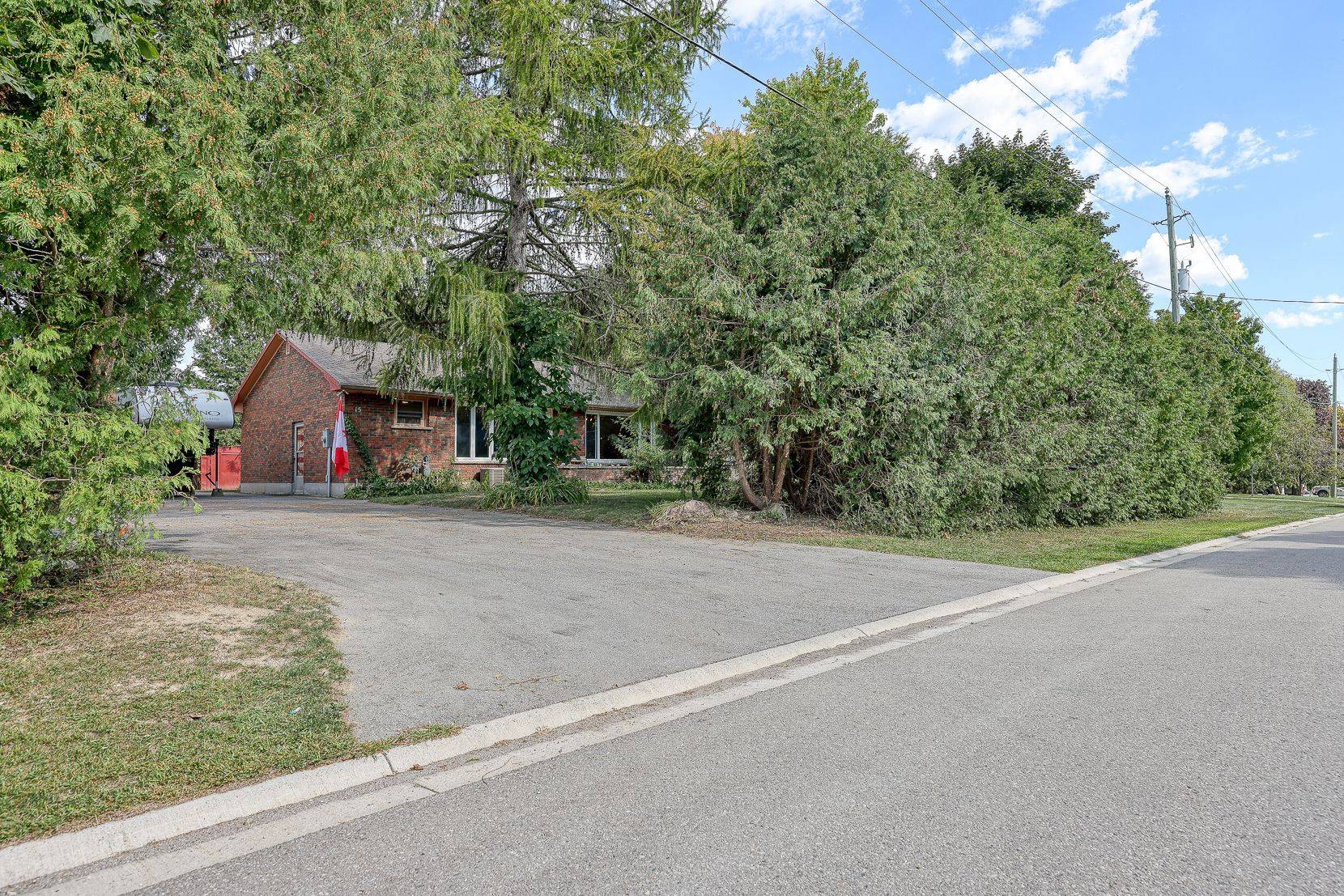 South-west Oxford, ON N0J 1N0,15 Peggy AVE