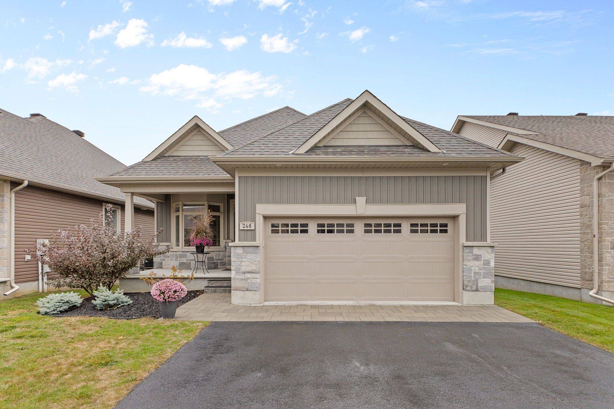 Kanata, ON K2V 0B9,248 Shinny AVE