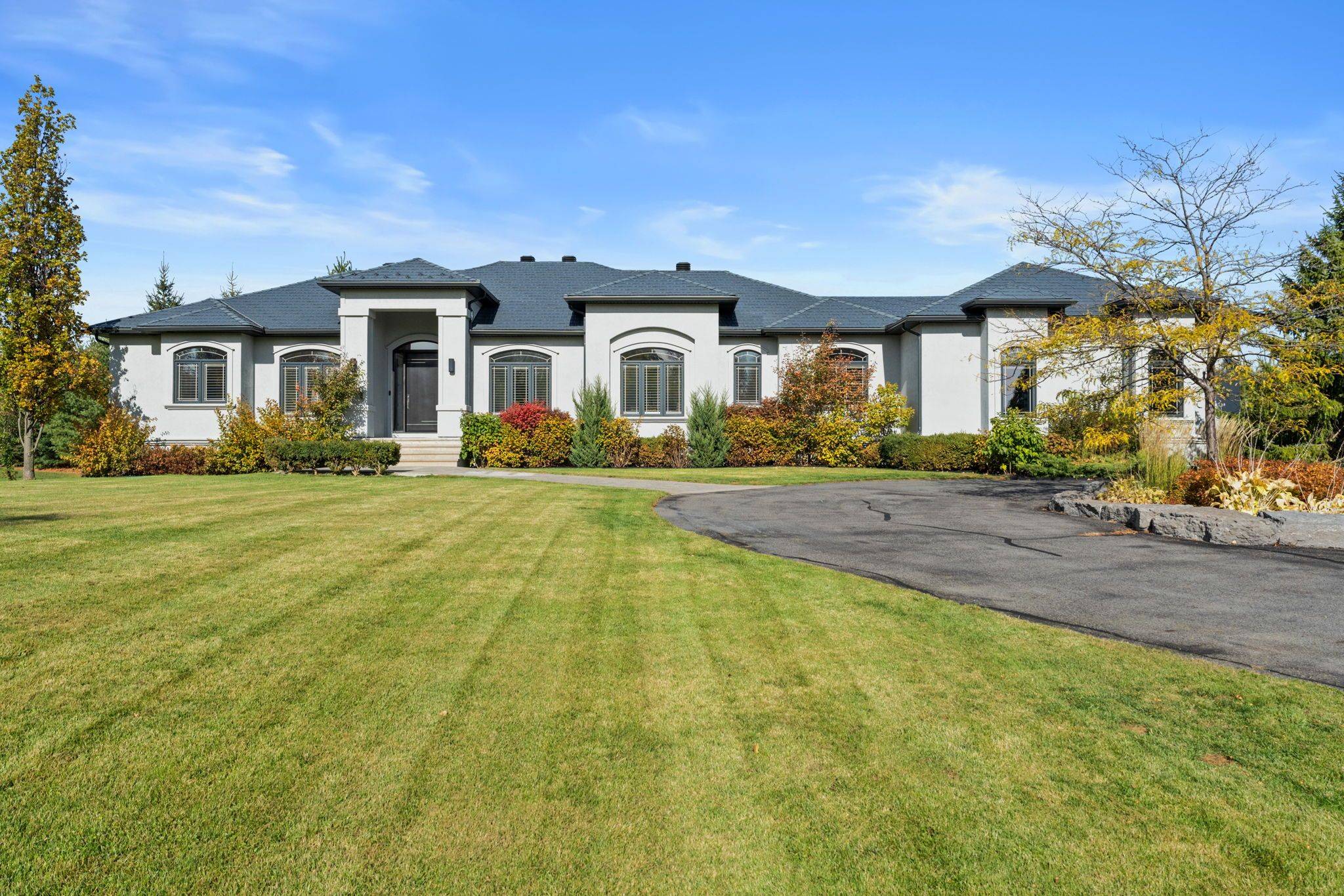 Manotick - Kars - Rideau Twp And Area, ON K4M 1M1,5906 Longhearth WAY