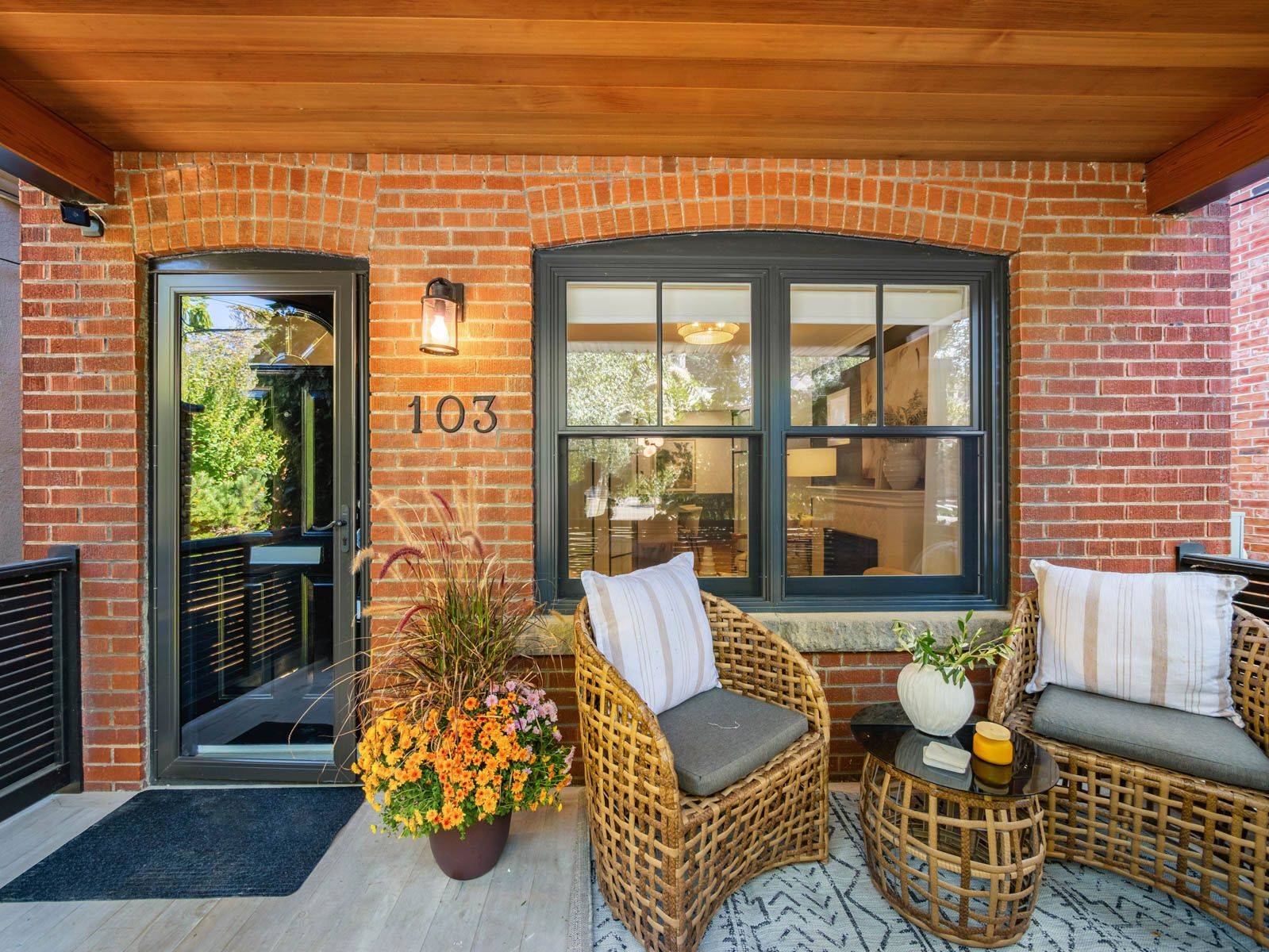 Toronto E06, ON M1N 2R6,103 Blantyre AVE