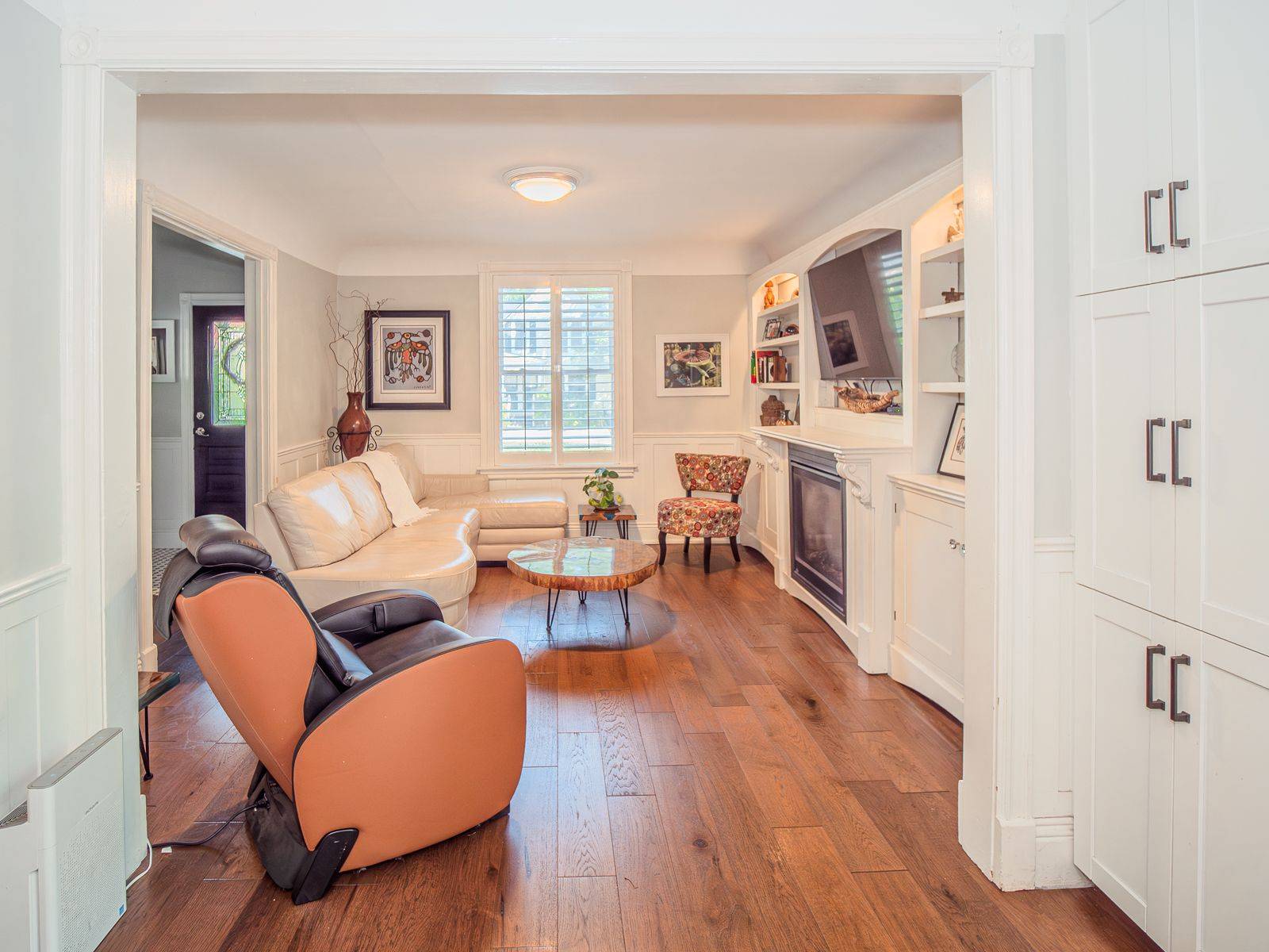 Grimsby, ON L3M 3K1,26 Mountain ST