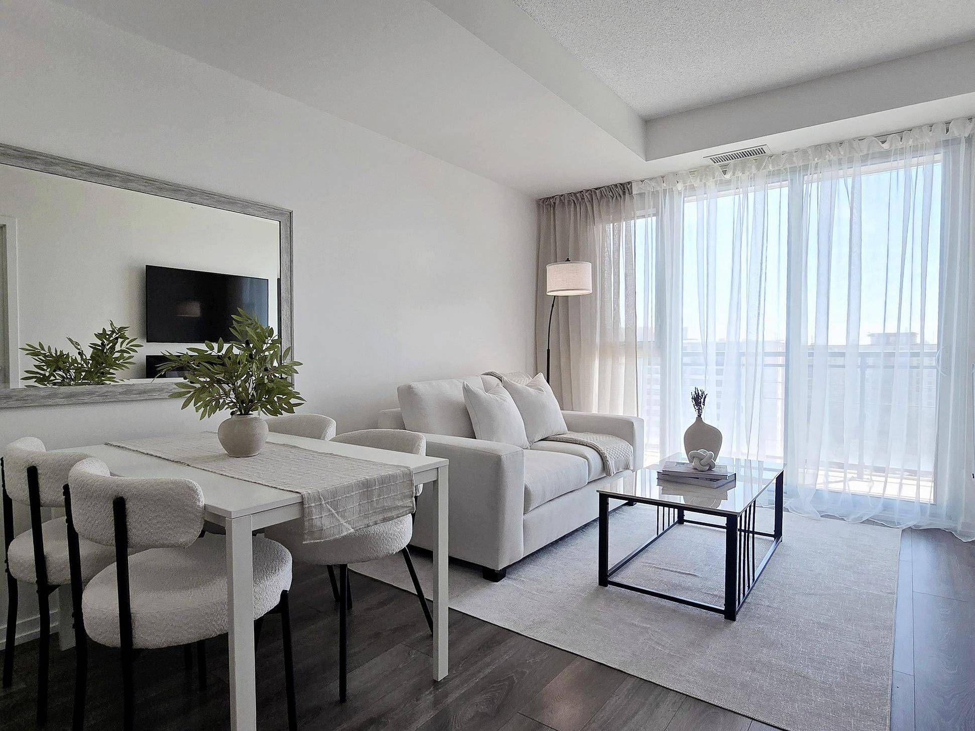 Toronto C15, ON M2K 0G1,3237 Bayview AVE #1111