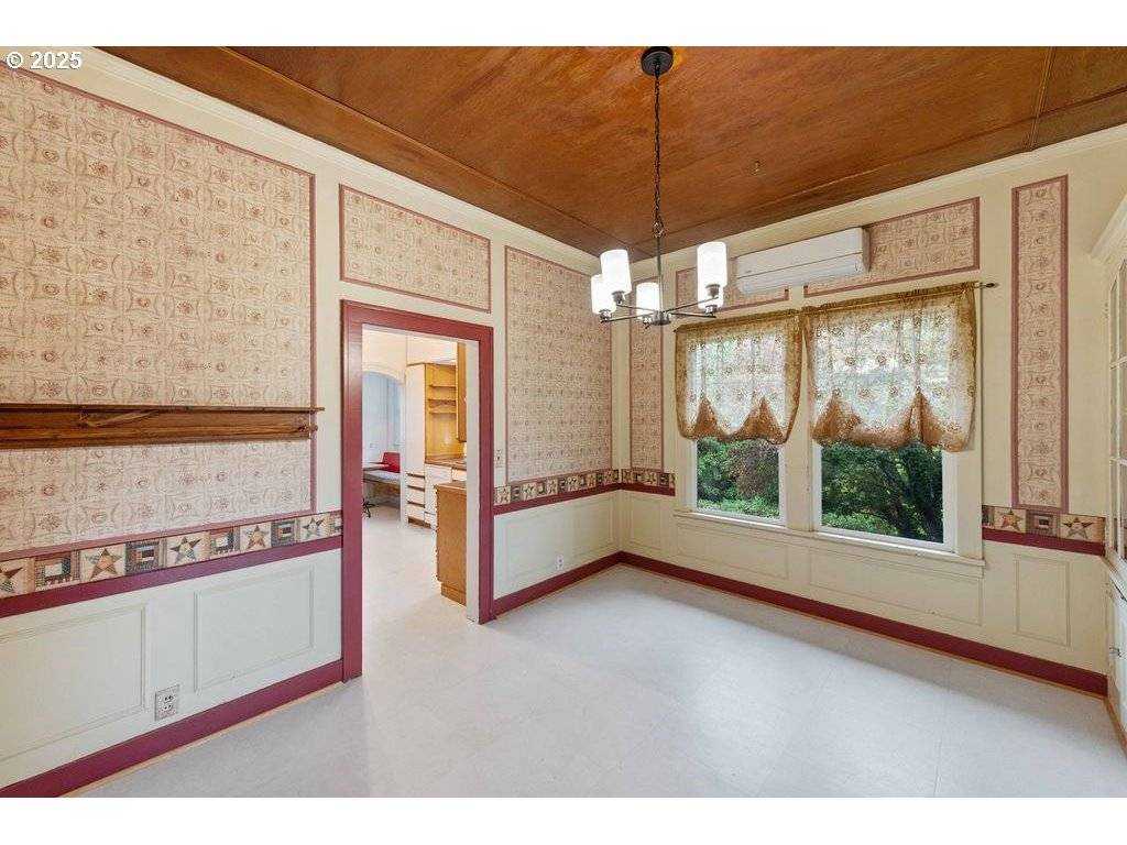 Coquille, OR 97423,200 S ADAMS ST