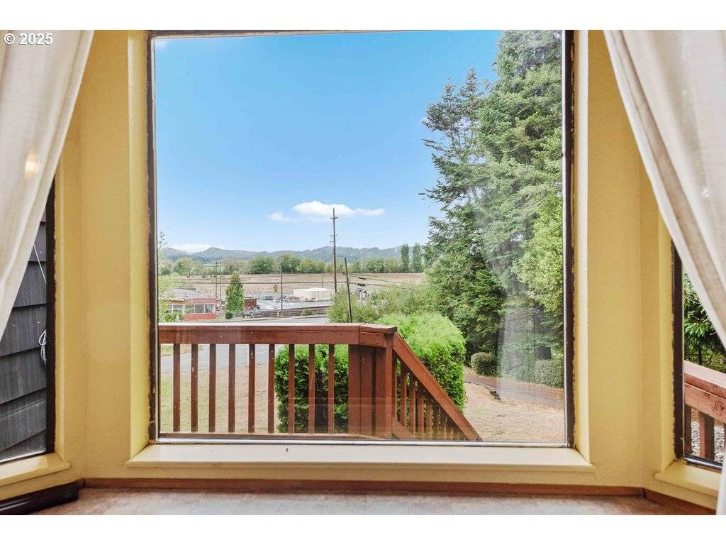 Coquille, OR 97423,200 S ADAMS ST