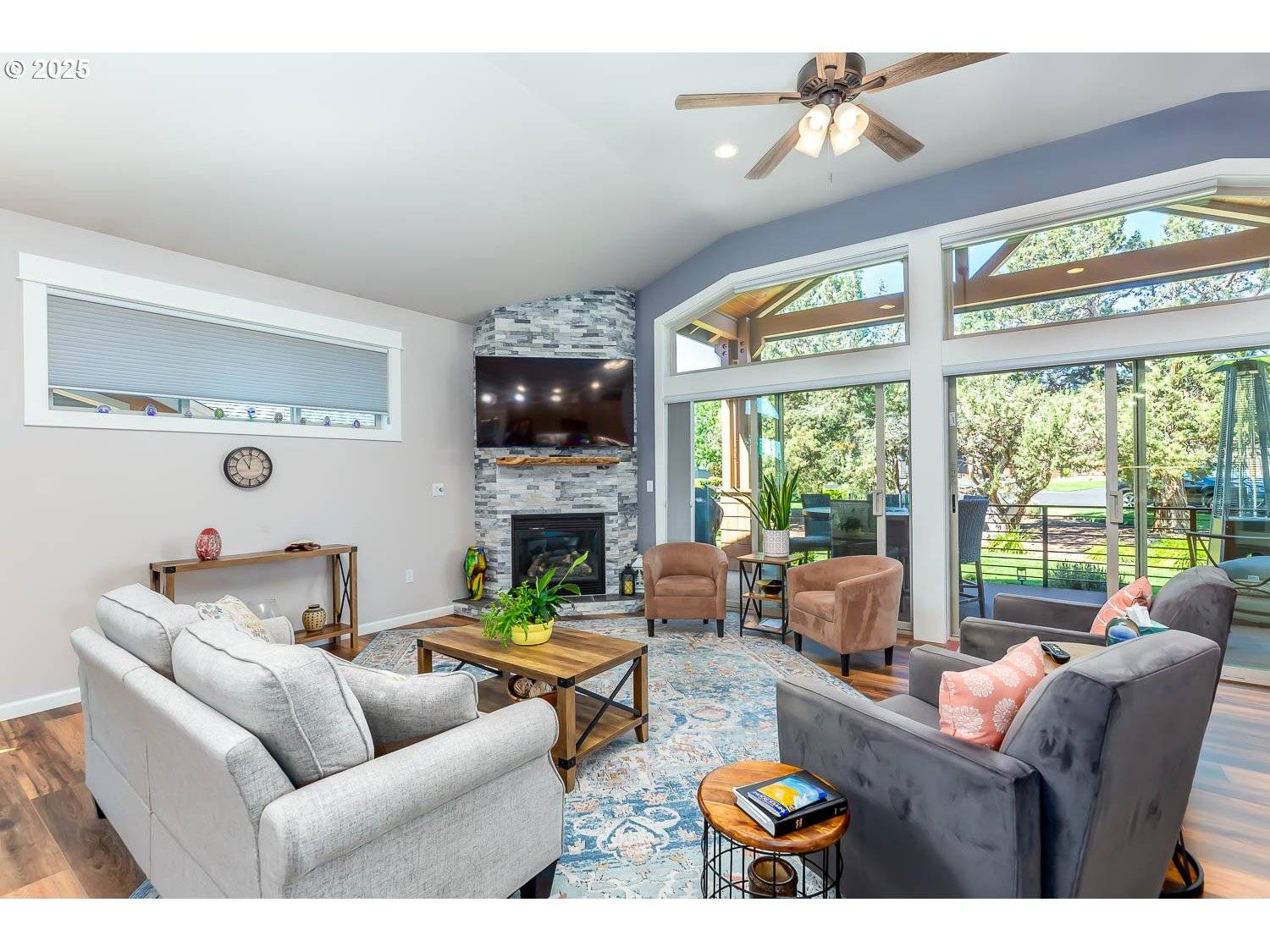 8413 FOREST RIDGE LOOP, Redmond, OR 97756