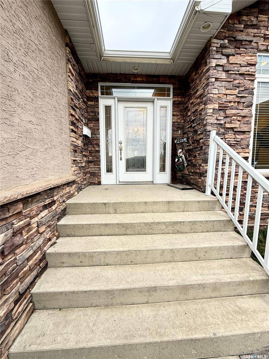 Weyburn, SK S4H 0B9,1845 Gordon Miles PLACE