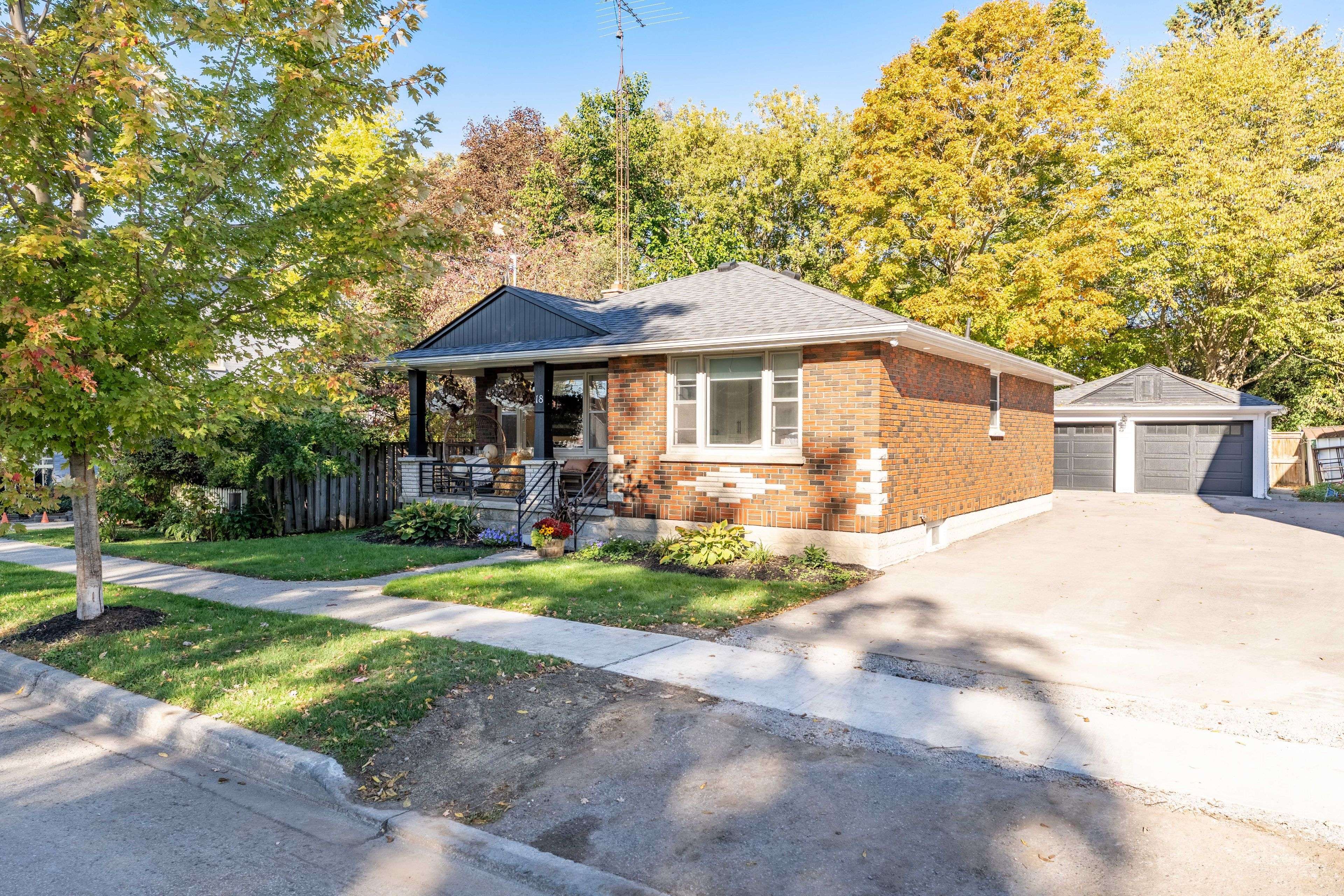 Clarington, ON L0B 1M0,18 Centreview ST