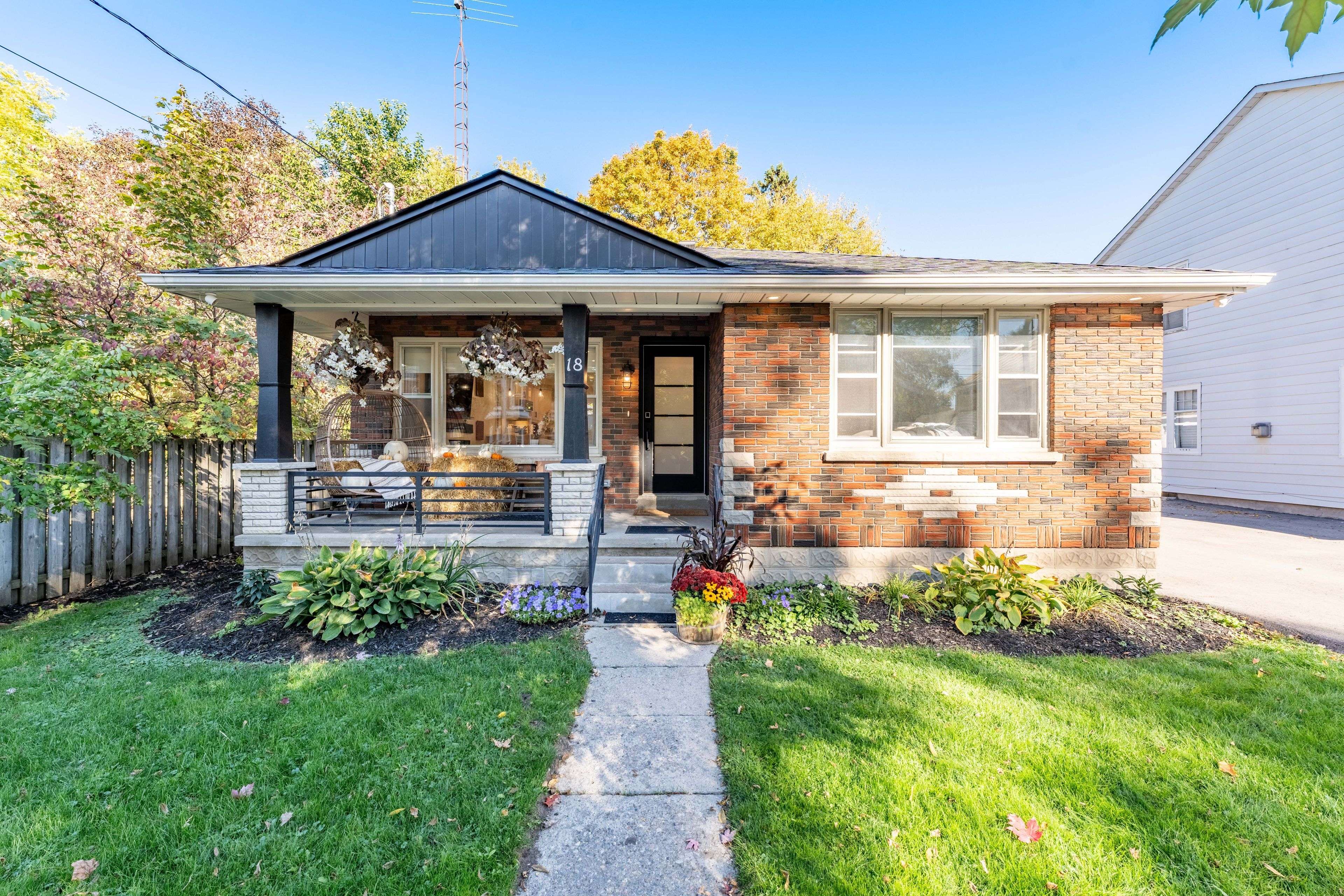 Clarington, ON L0B 1M0,18 Centreview ST