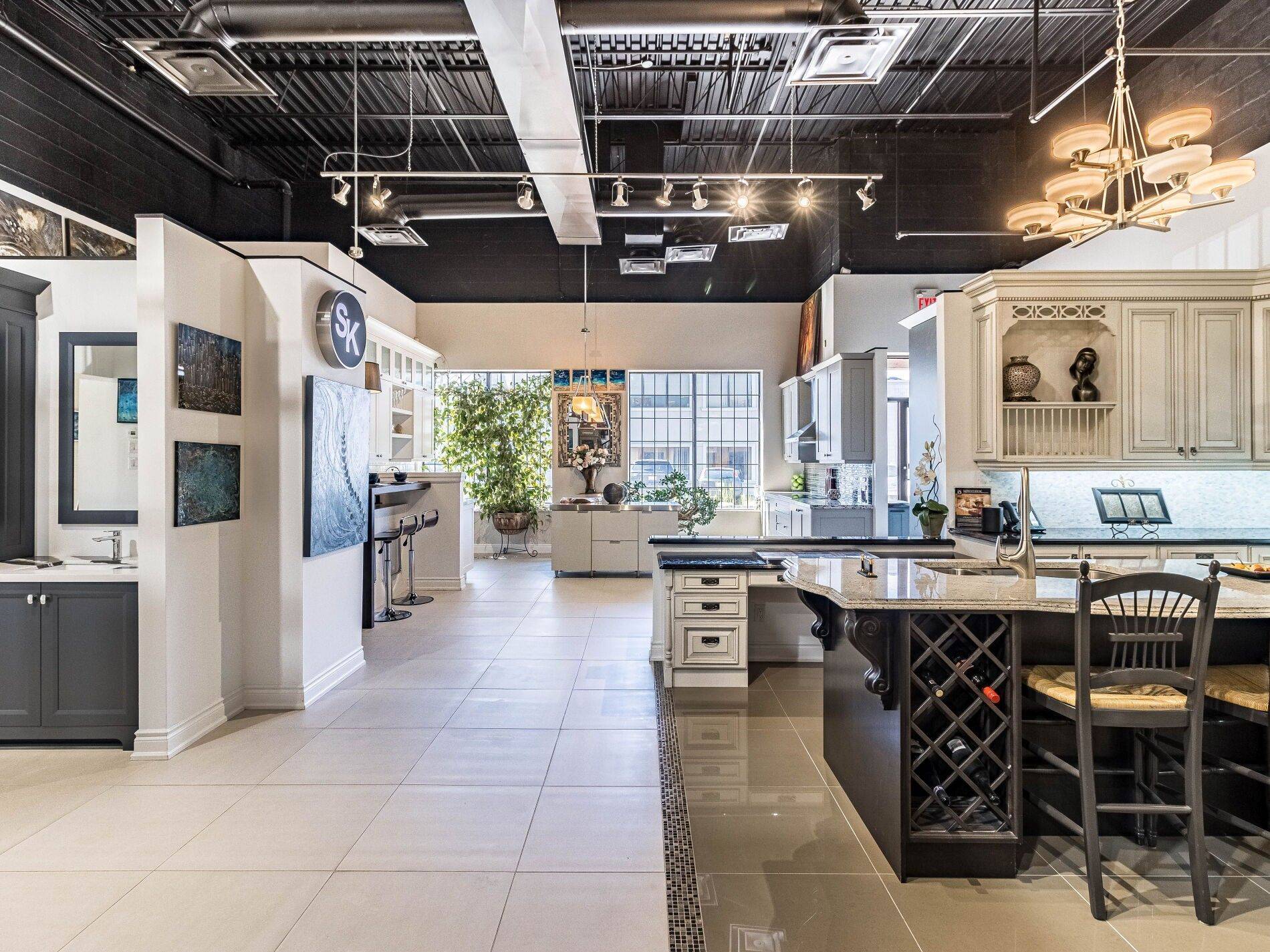 Richmond Hill, ON L4B 1L6,170 West Beaver Creek RD #Unit 1-2