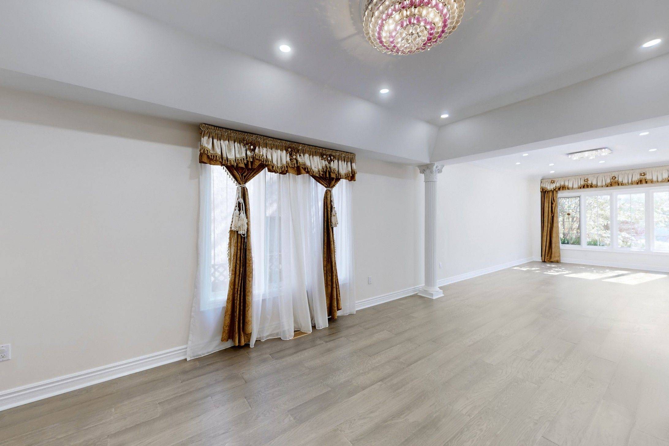 Richmond Hill, ON L4B 4A1,57 Cassandra CRES