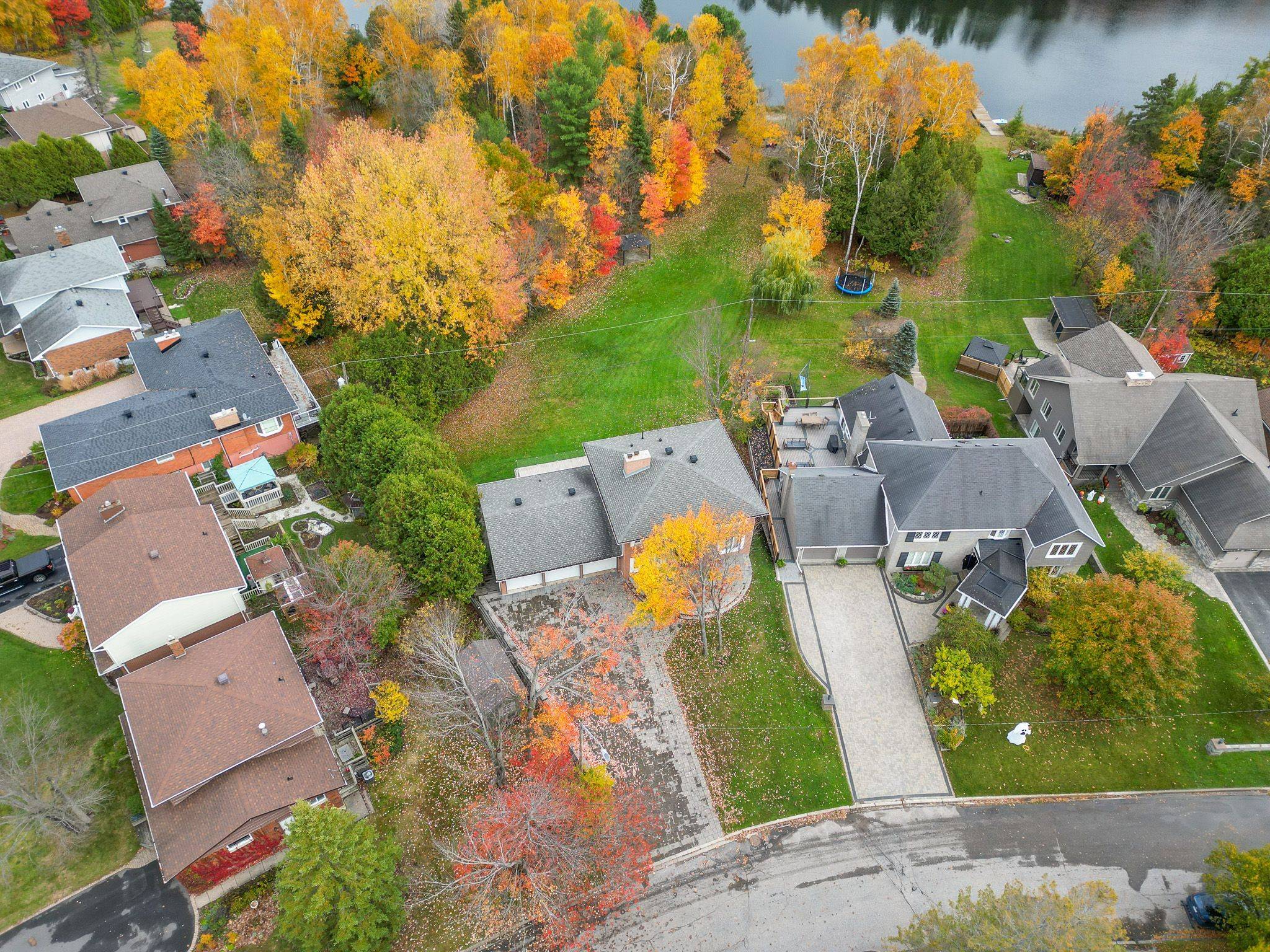 North Bay, ON P1A 3N9,614 Guinevere CT