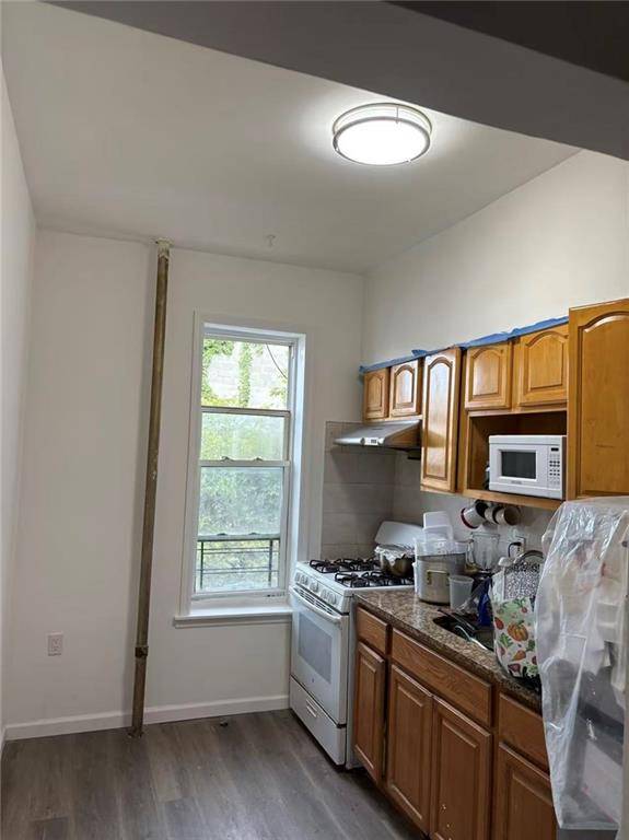 Brooklyn, NY 11220,469 49th ST