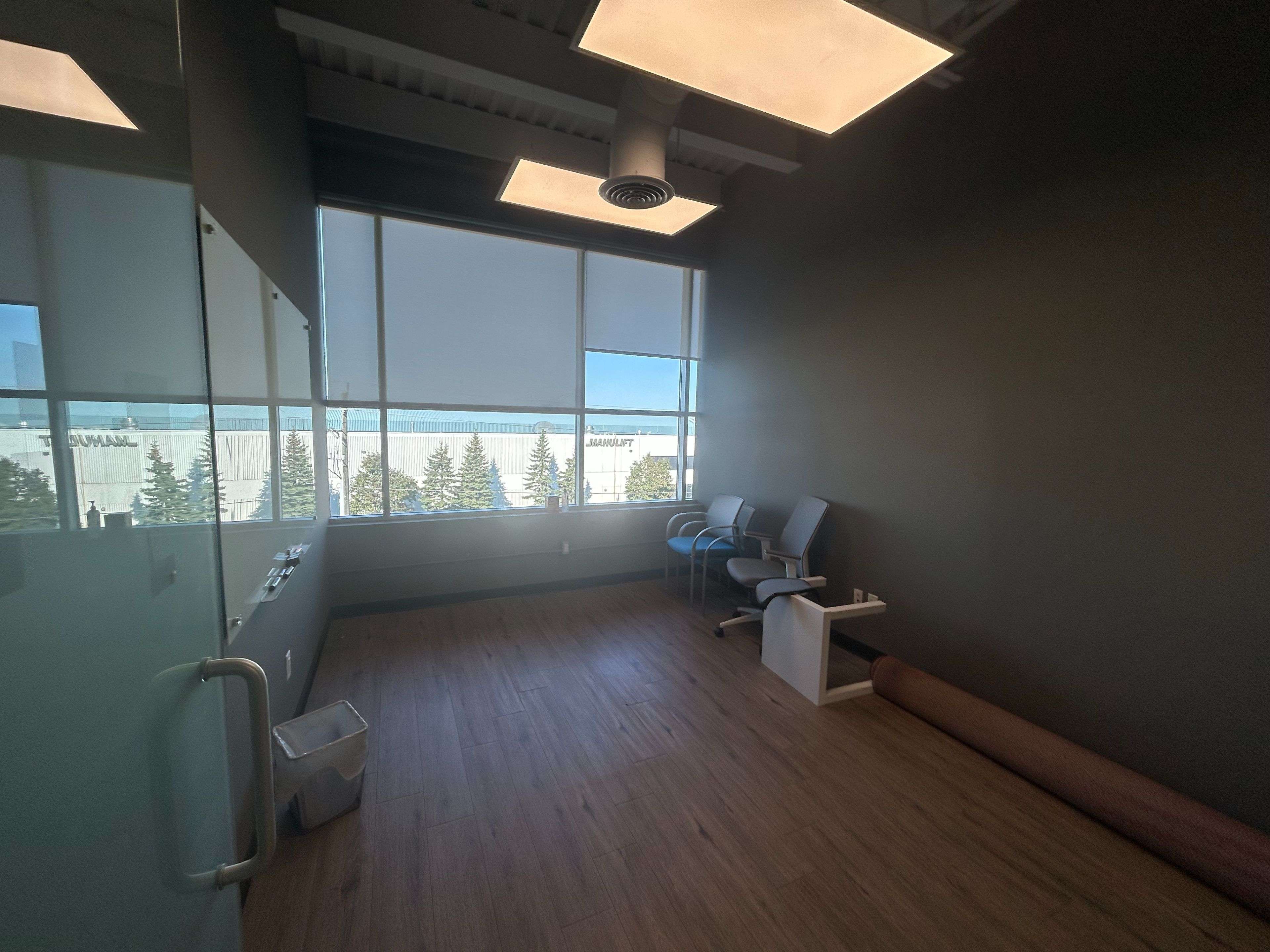 Hamilton, ON L8E 5R9,1250 South Service RD #A3-1