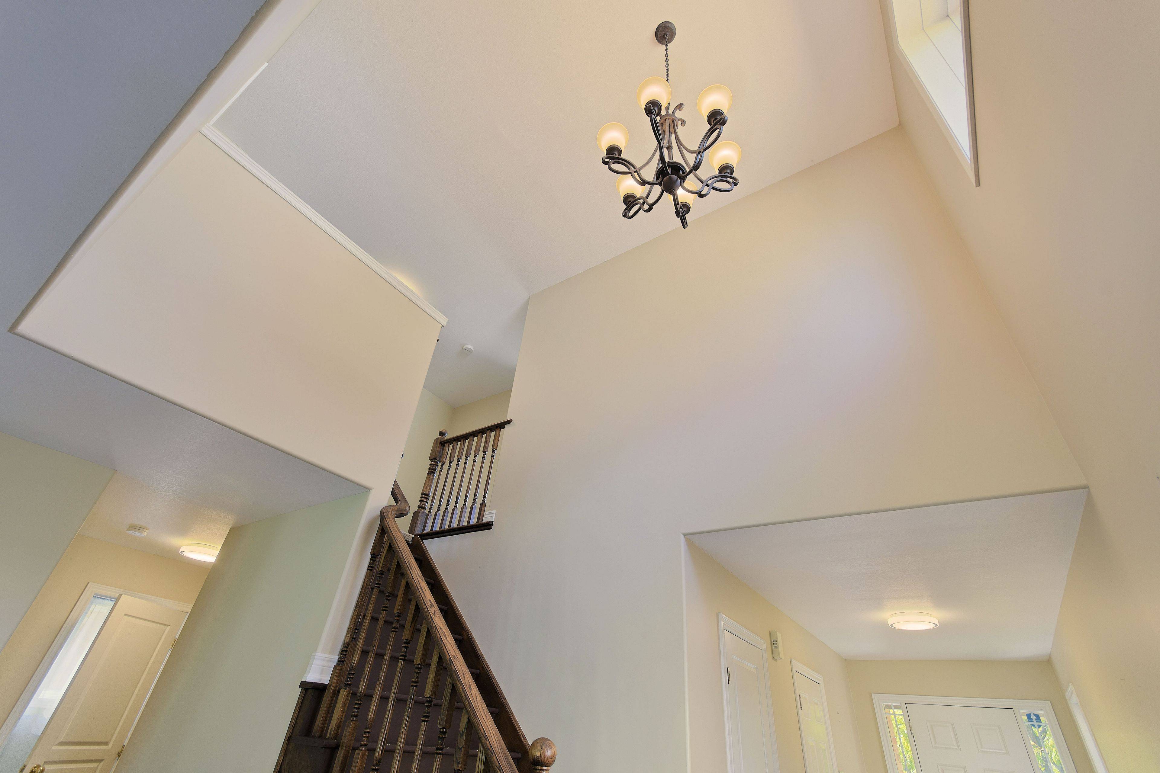 Grimsby, ON L3M 5T5,47 Plum Tree LN