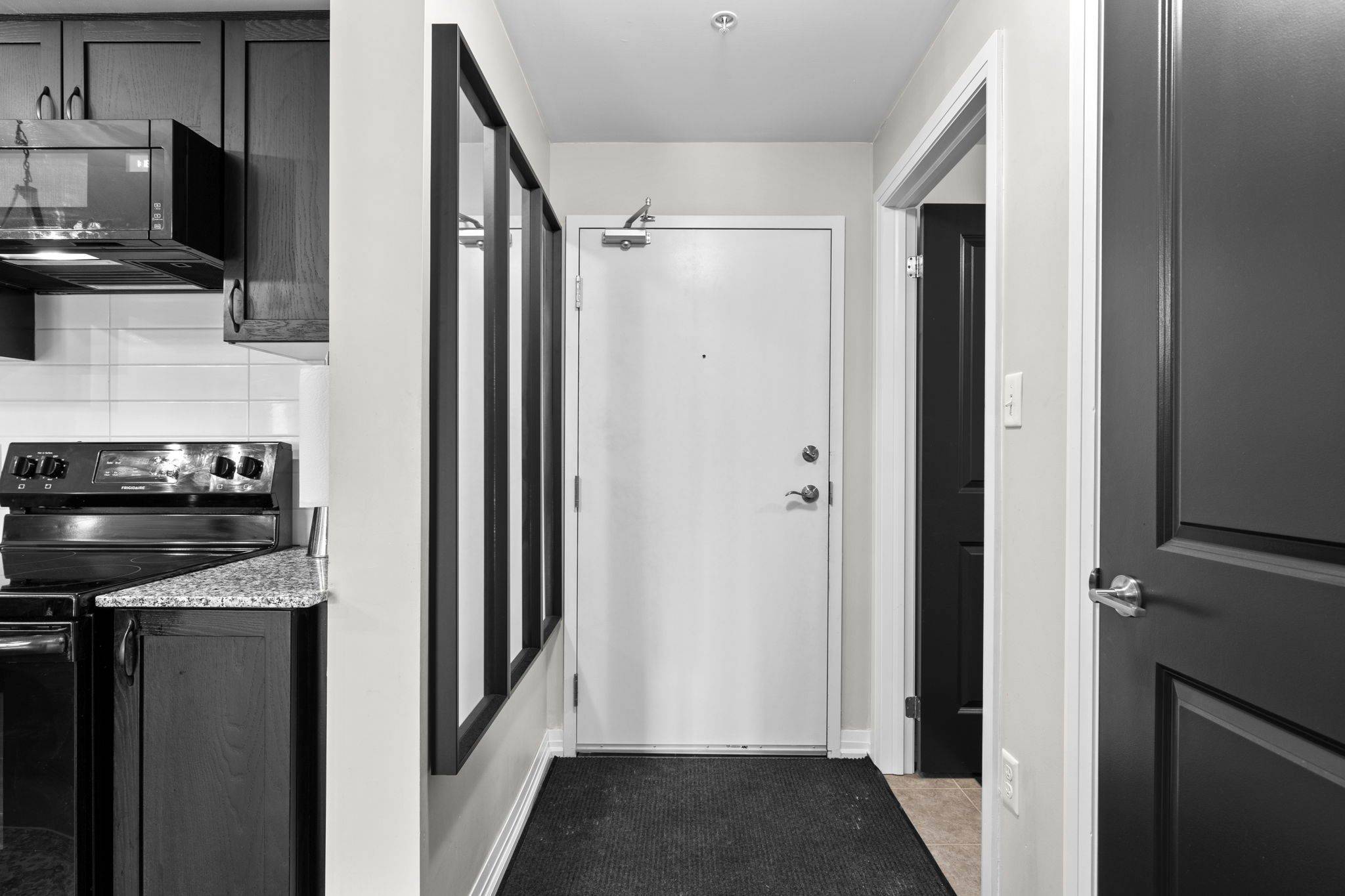 Barrie, ON L9J 0B9,300 ESSA RD #301