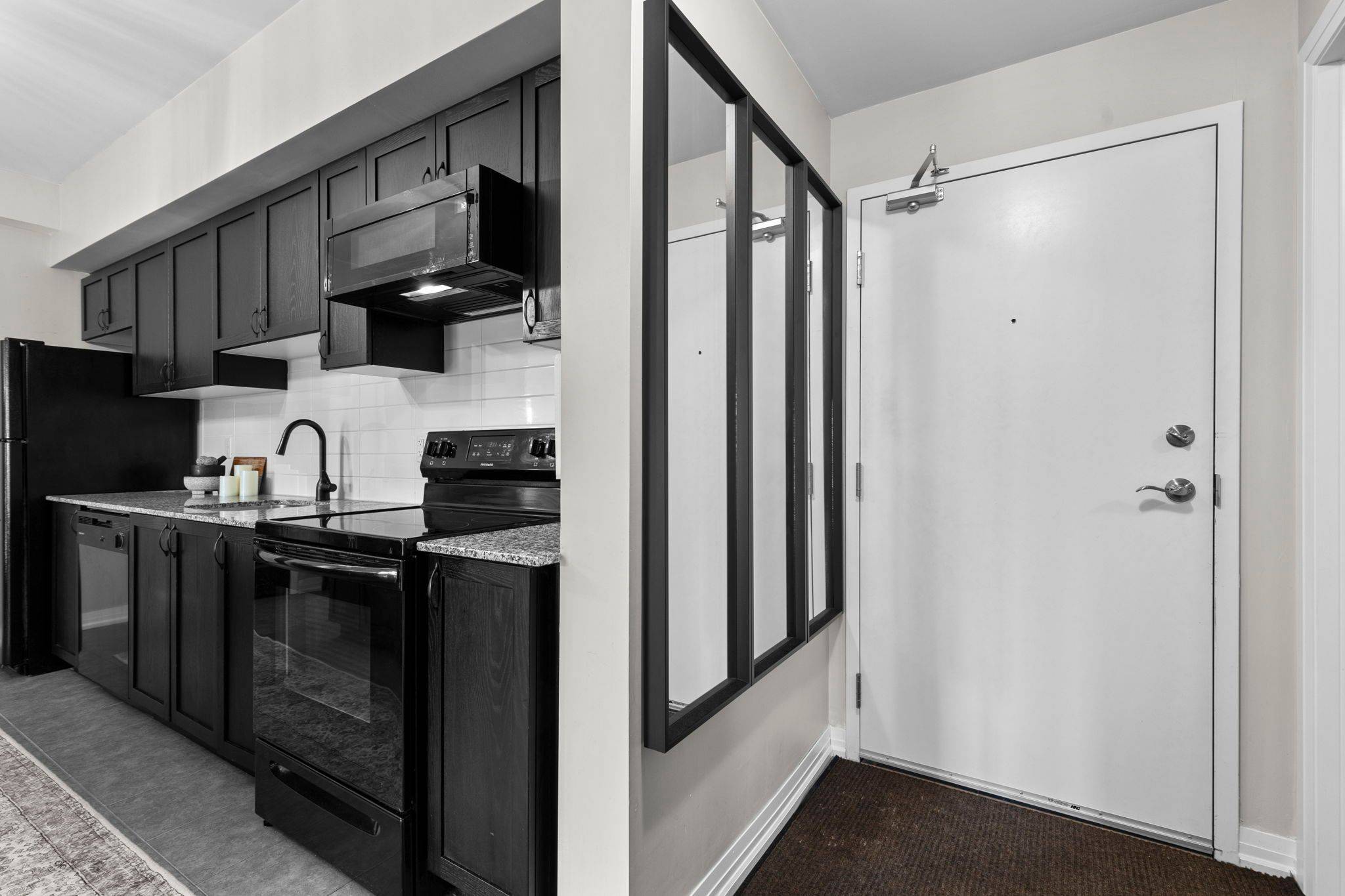 Barrie, ON L9J 0B9,300 ESSA RD #301