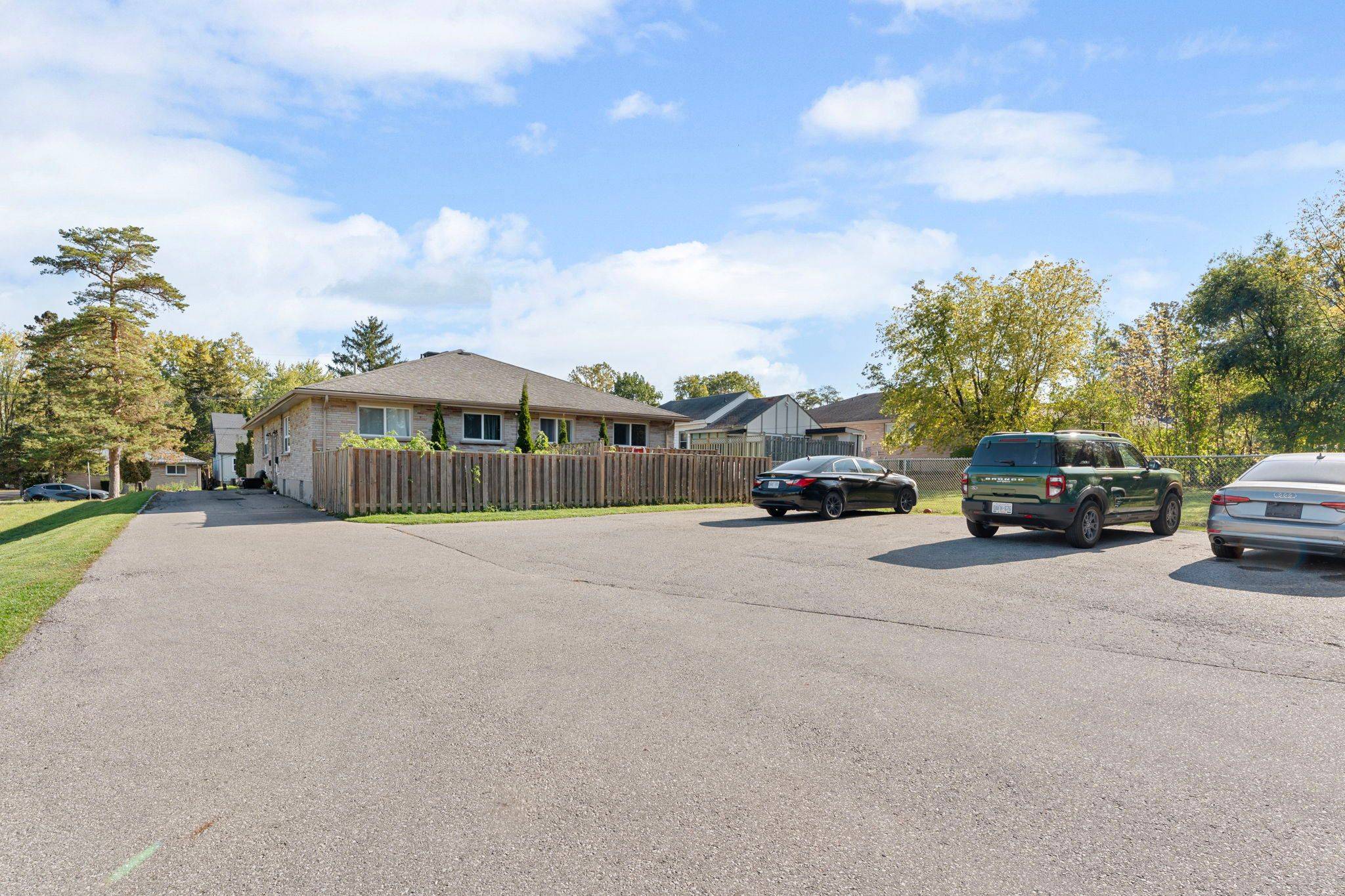 London South, ON N6J 3G5,231 Greenwood AVE