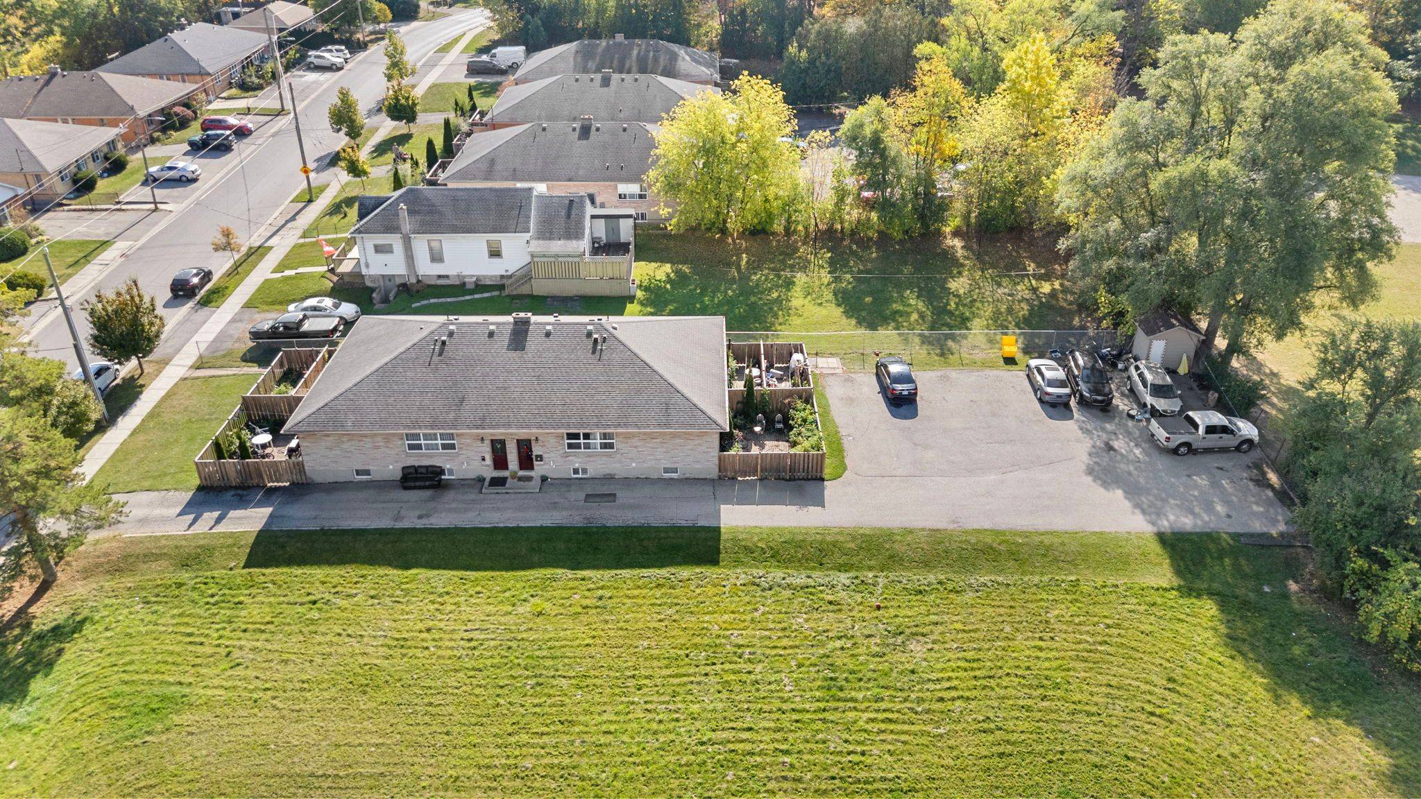 London South, ON N6J 3G5,231 Greenwood AVE