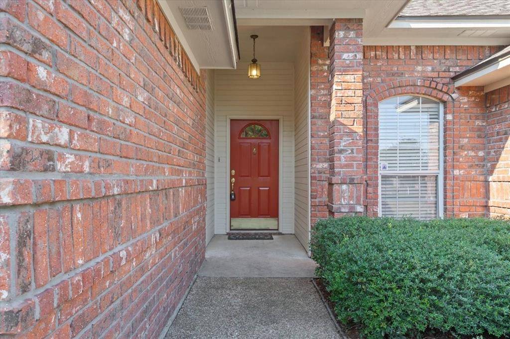 Robinson, TX 76706,708 N Old Robinson Road