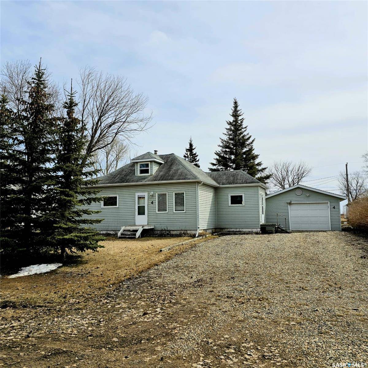 Yarbo, SK S0A 4V0,4 Walker AVENUE