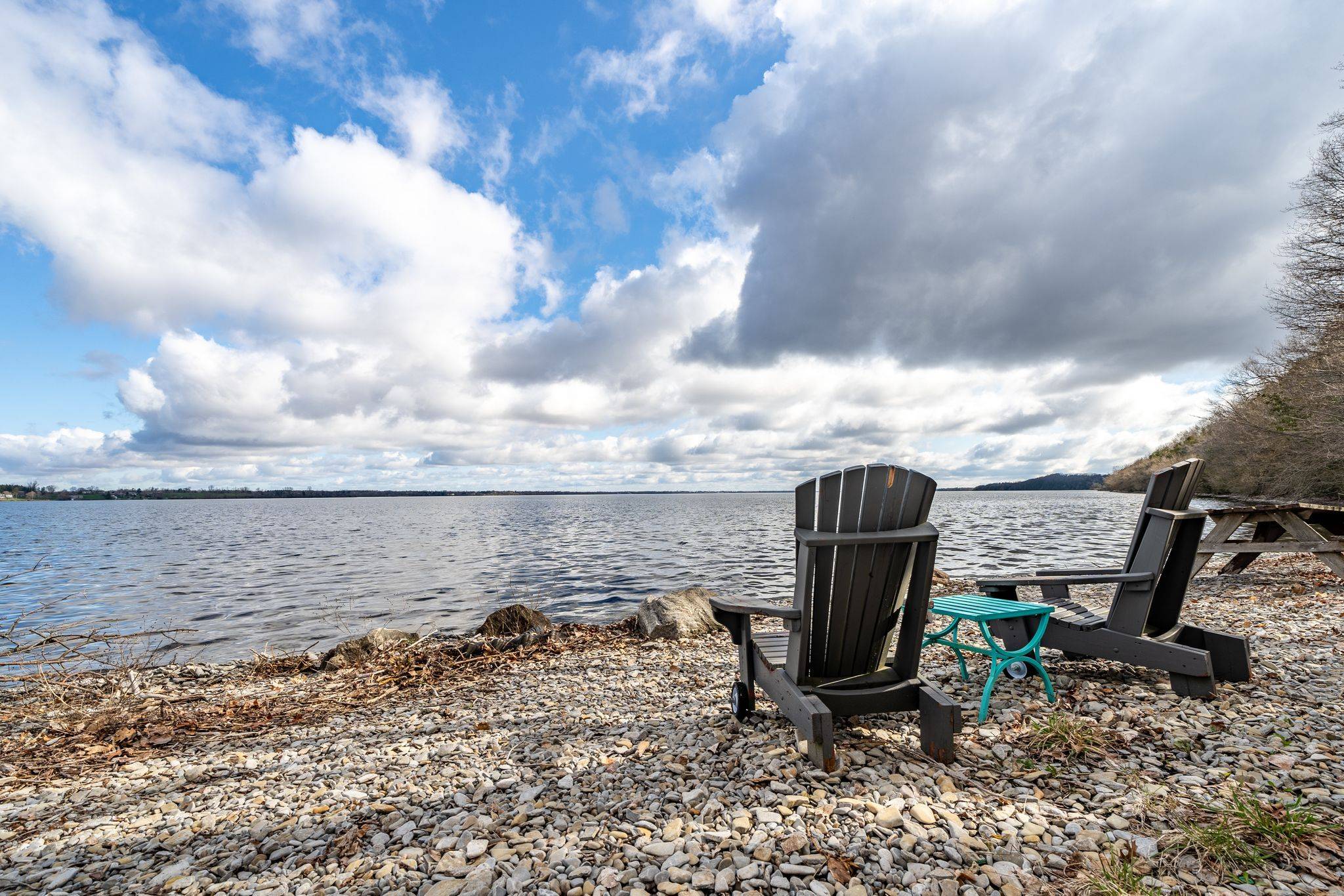 Prince Edward County, ON K0K 2T0,23 PC LN