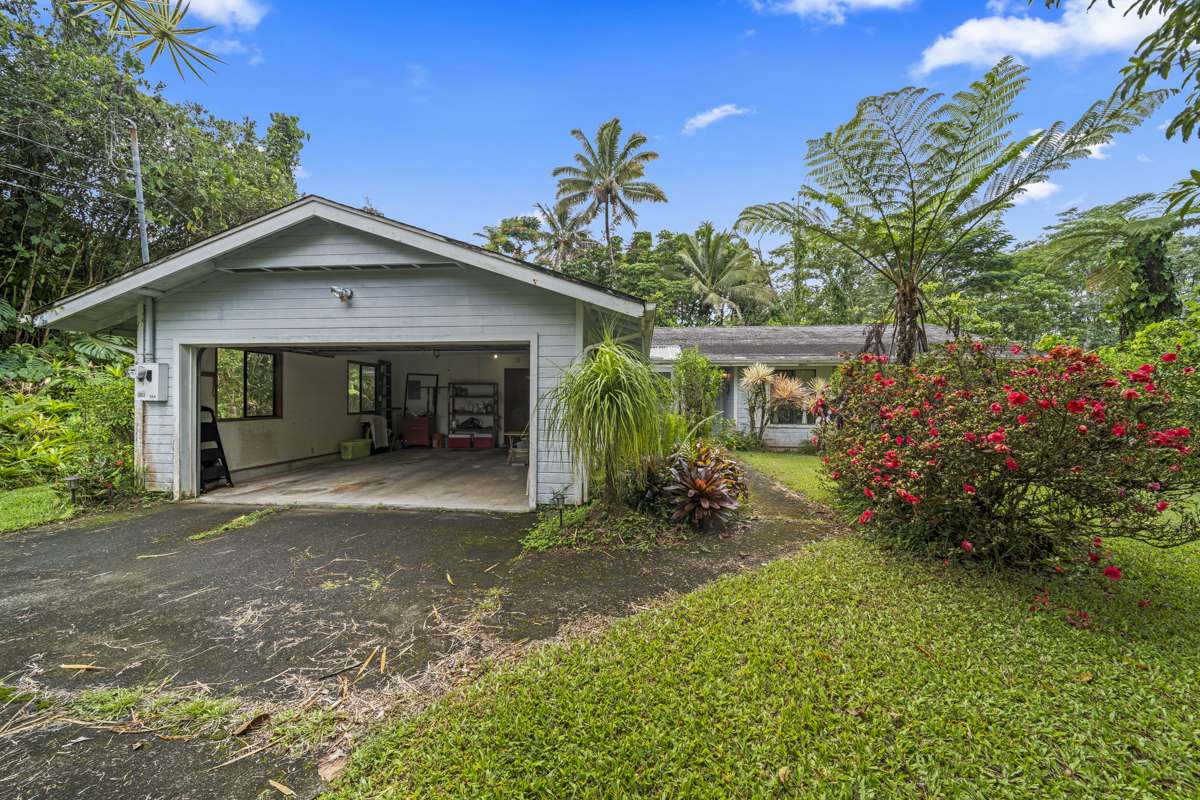 Pahoa, HI 96778,15-2788 KAKU ST