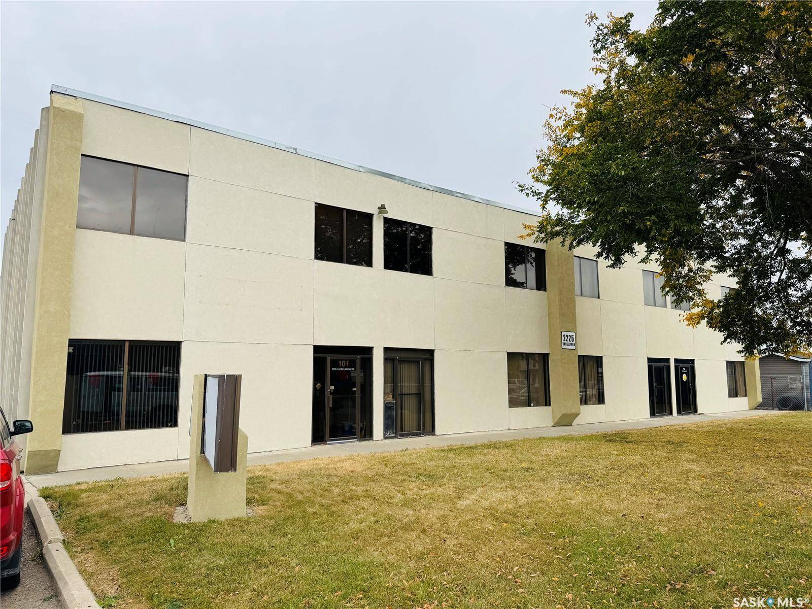 Saskatoon, SK S7L 6A8,2225 Hanselman COURT #204